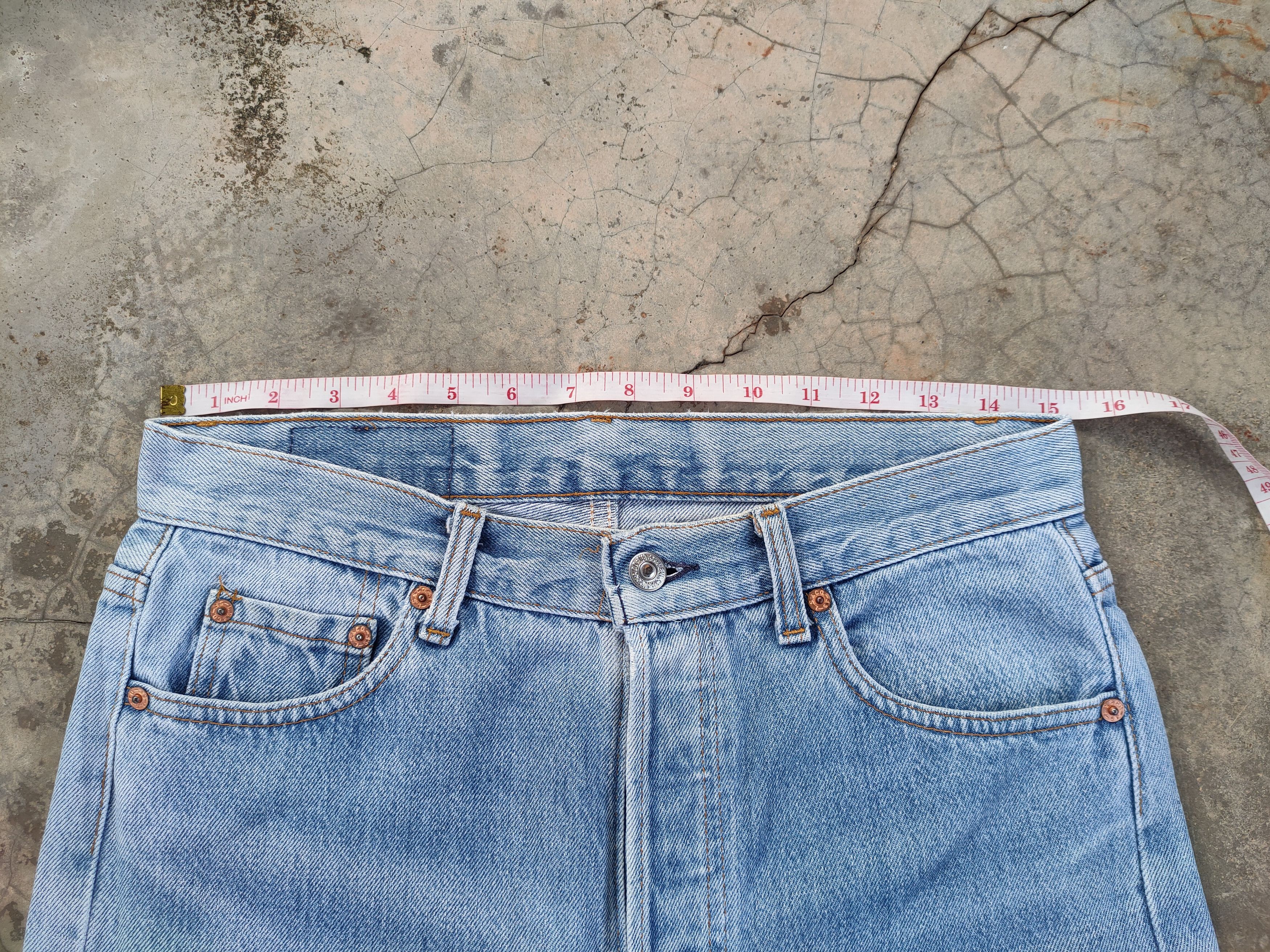 Levi's LEVI'S 501 USA VINTAGE FADED DISTRESSED JEANS PANTS Size US 30 / EU 46 - 7 Thumbnail