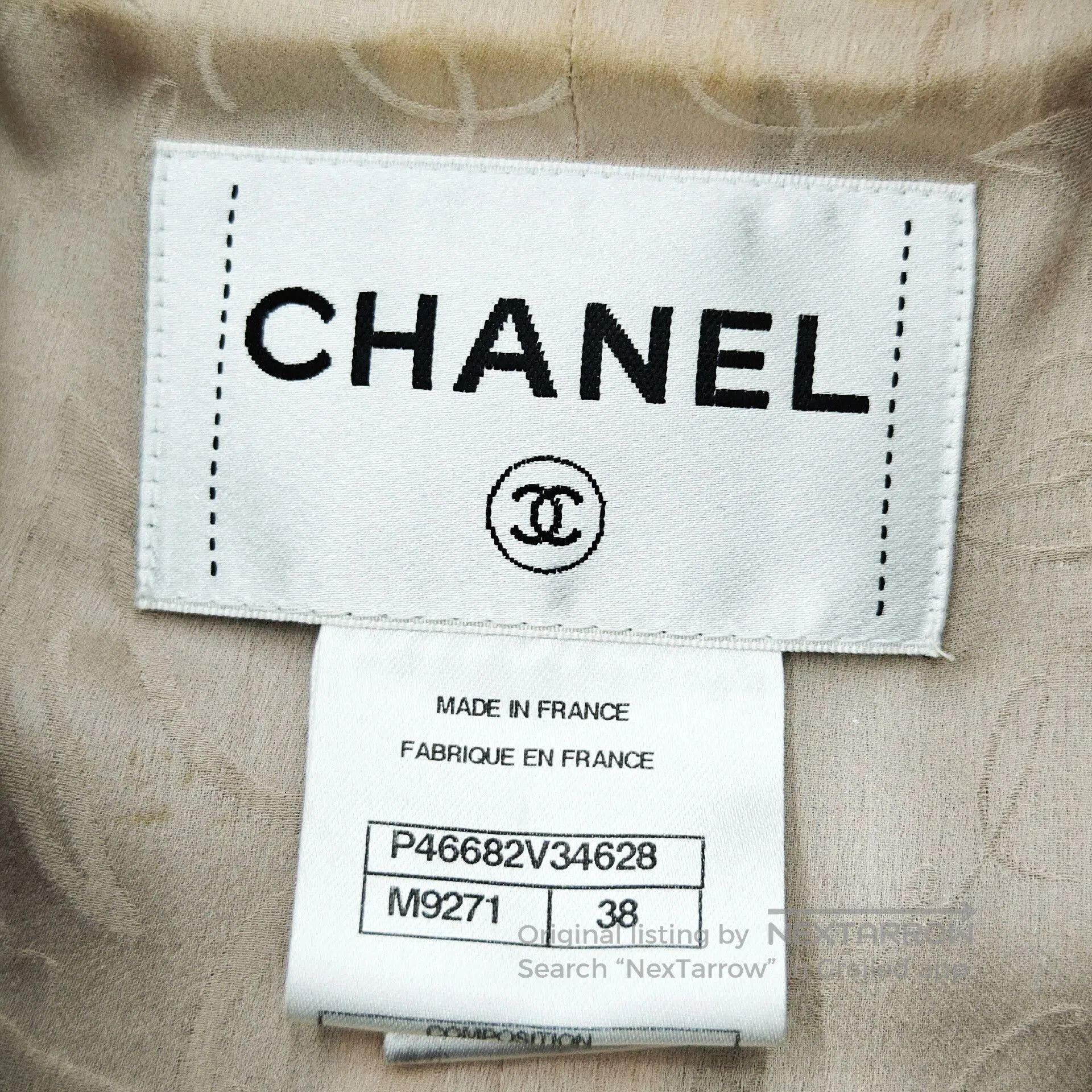 Chanel Chanel Runway Tweed Jacket with CC Buckle. Size US XS / EU 42 / 0 - 4 Thumbnail