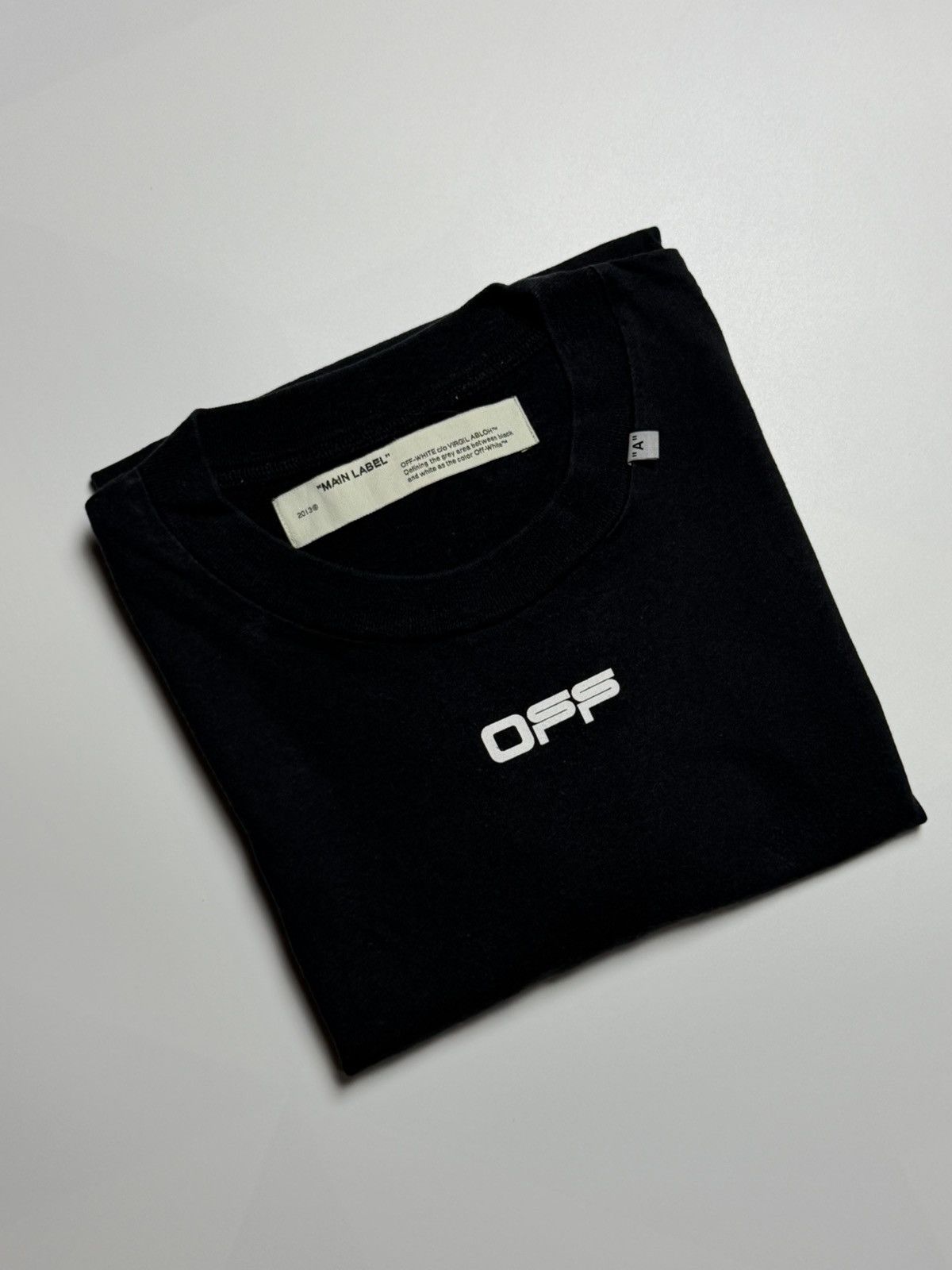 Off-White Off White - Caravaggio T-shirt Size US L / EU 52-54 / 3 - 11 Thumbnail