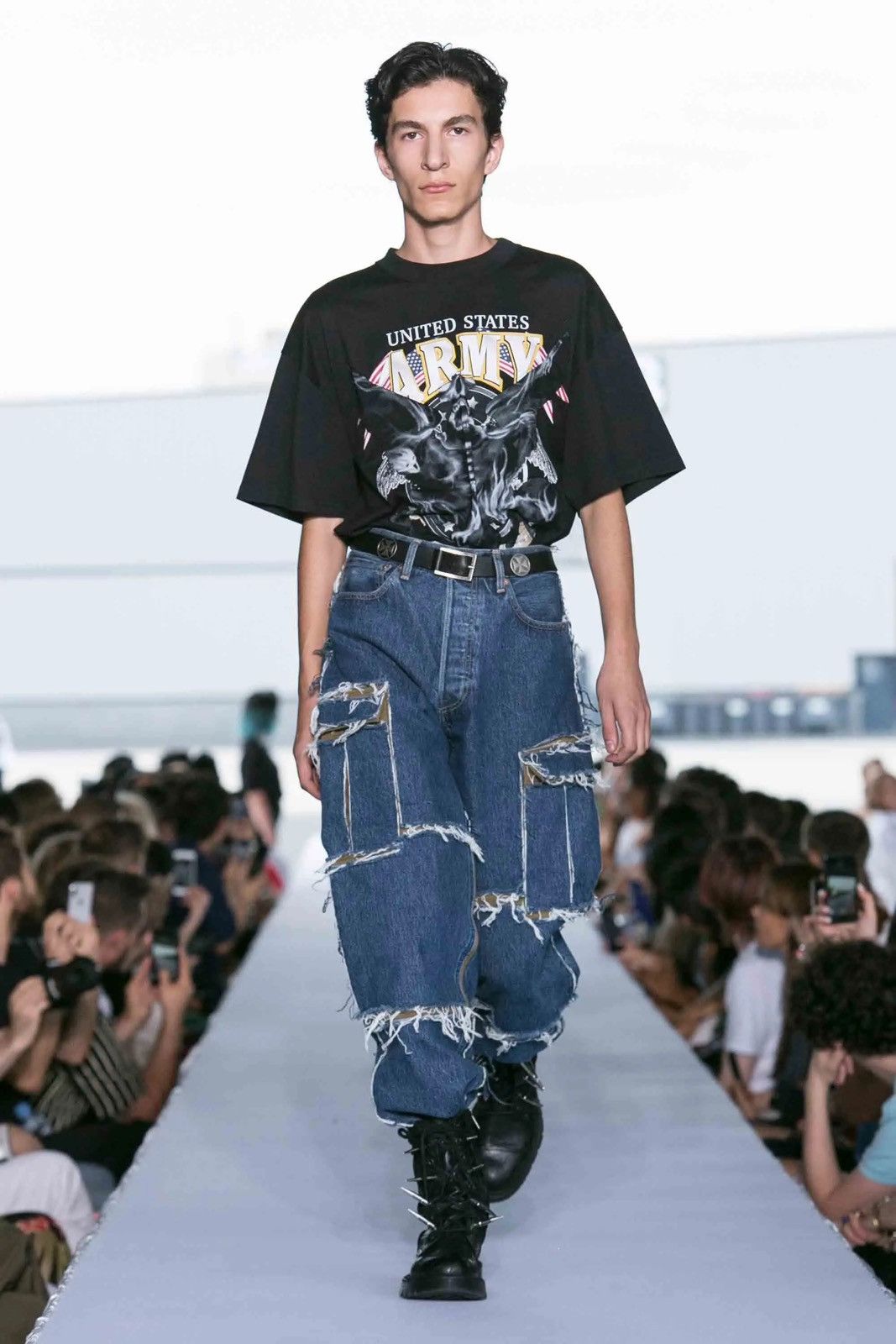 image of Vetements Ss19 Denim Cargo Pants in Blue, Men's (Size 30)