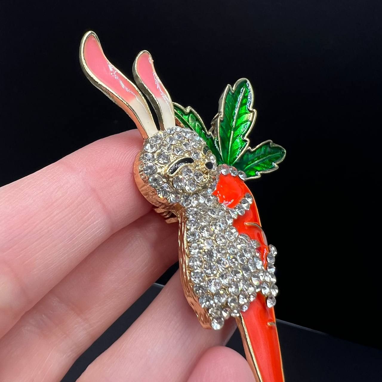 Vintage Cute Bunny Brooch Carrot Crystal Rhinestone Pin Funny Gift Size ONE SIZE - 7 Thumbnail