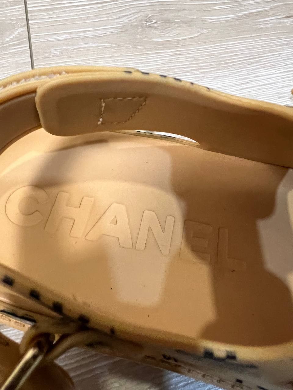 Chanel Chanel rubber dad sandals in logo Size US 7 / IT 37 - 2 Thumbnail