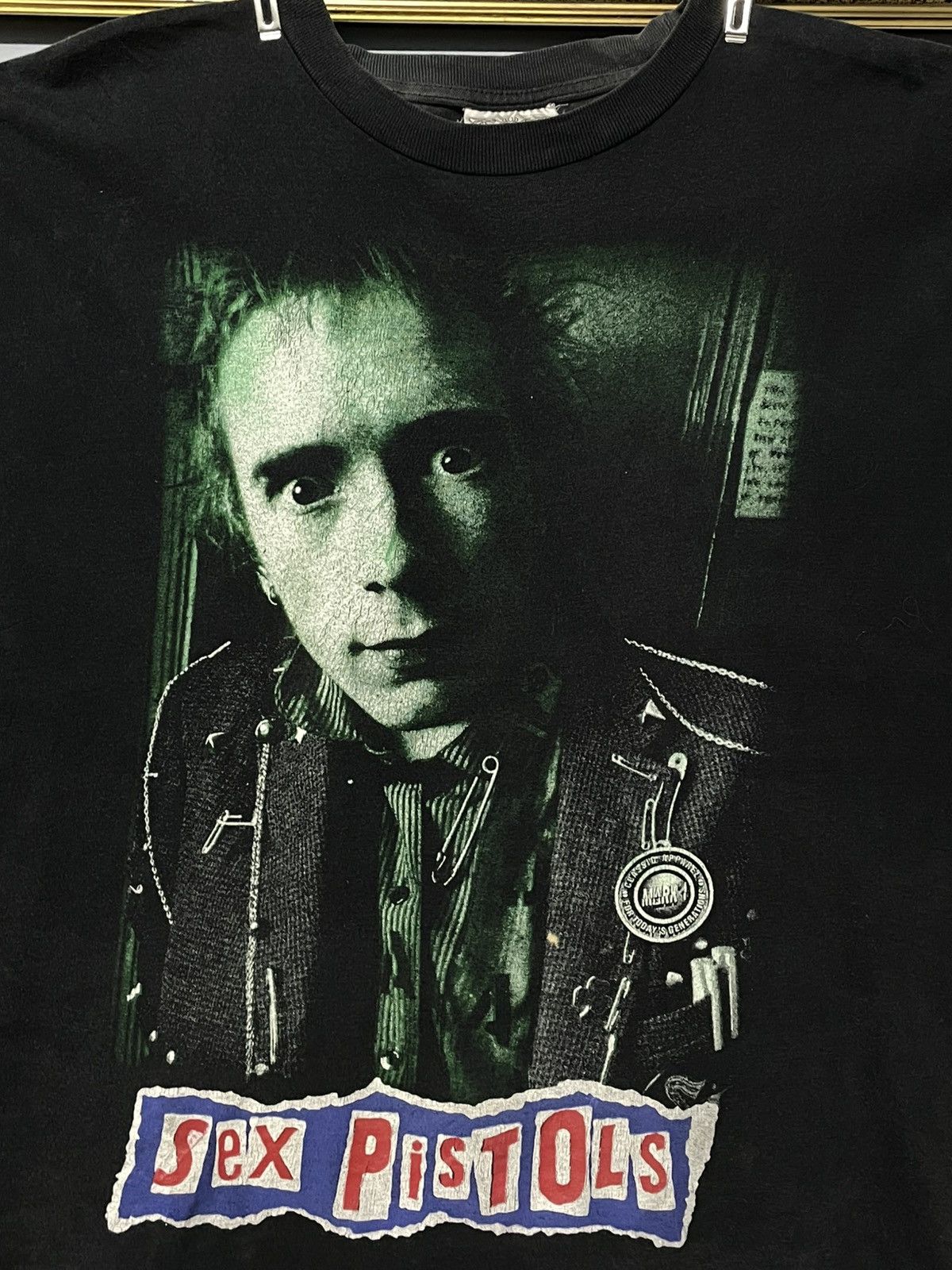 Vintage Vintage Original 90s Sex Pistols Punk Johny Rotten Sunfaded Size US L / EU 52-54 / 3 - 3 Thumbnail