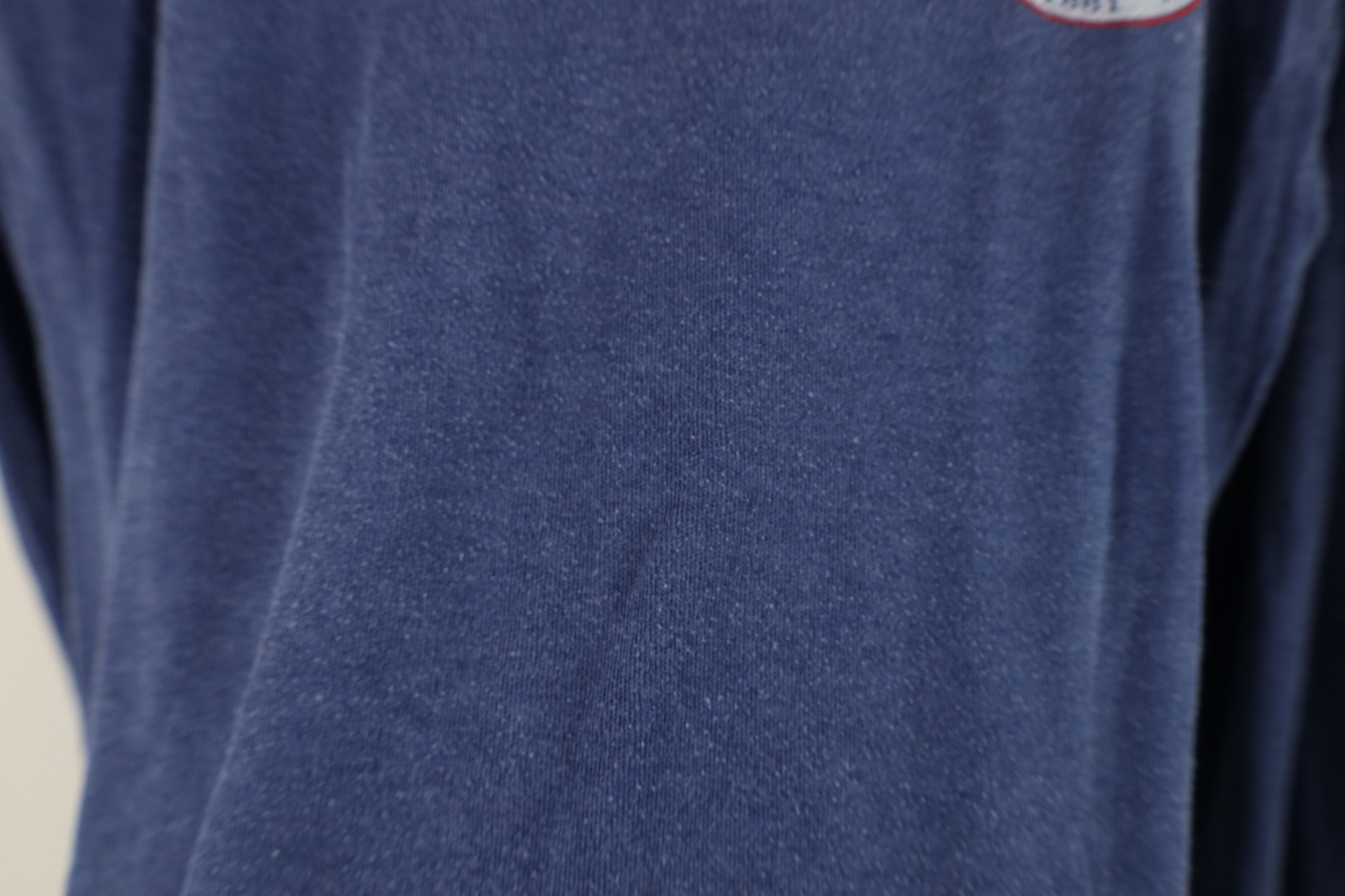 Vintage Vintage 90s University of Connecticut Turtleneck T-Shirt Size M / US 6-8 / IT 42-44 - 6 Thumbnail