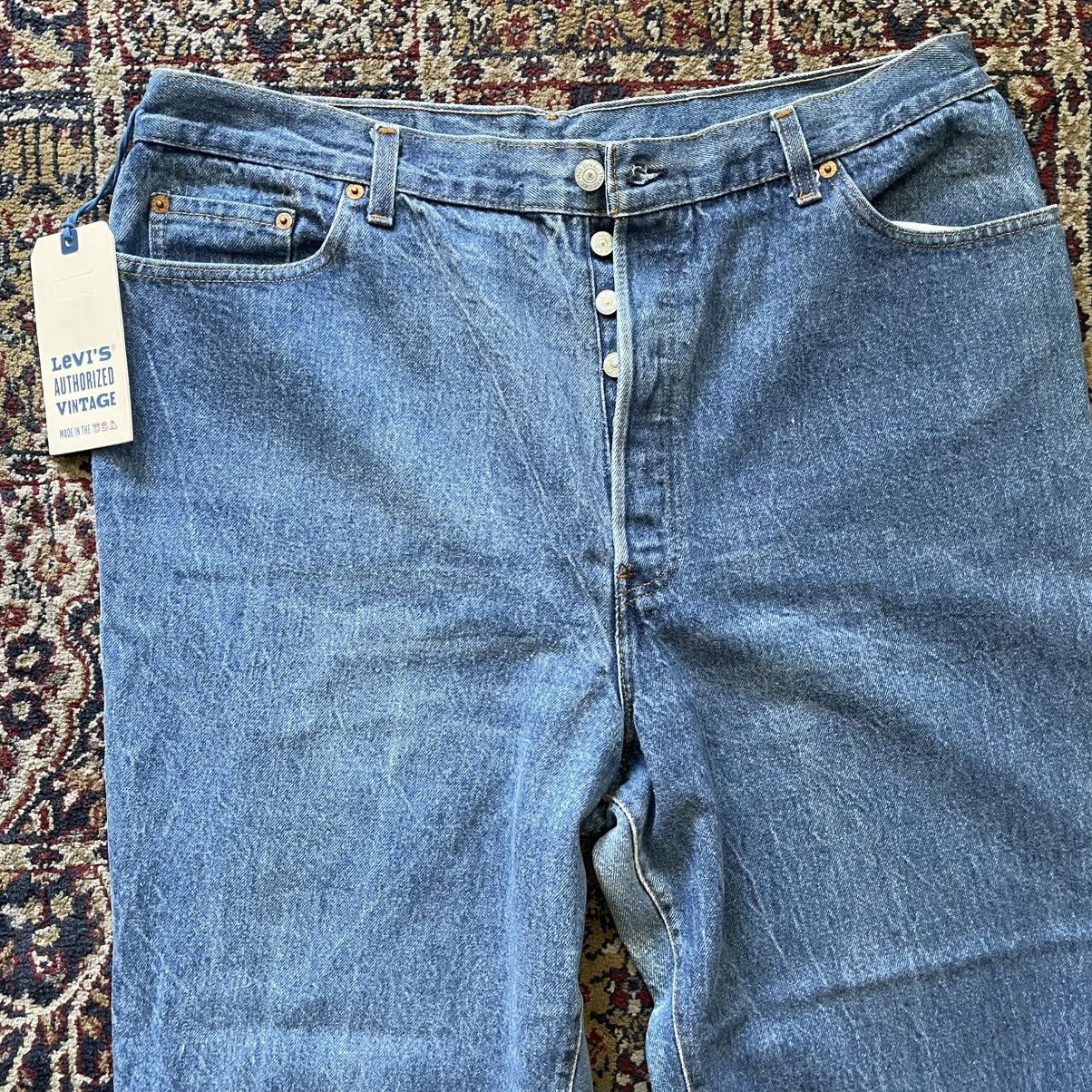 Levi's Vintage Clothing Authentic Authorized Vintage Levis 501 blue jeans size 38 Size US 38 / EU 54 - 3 Thumbnail