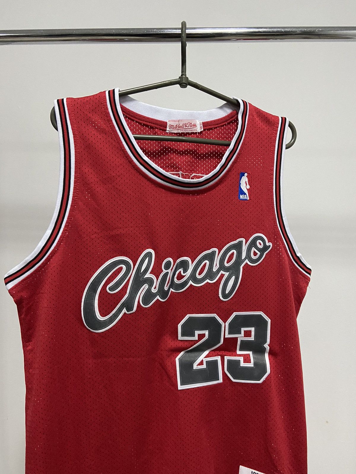 NBA × Vintage Chicago 23 Michael Jordan NBA Vintage tank top big logo Size US M / EU 48-50 / 2 - 3 Thumbnail