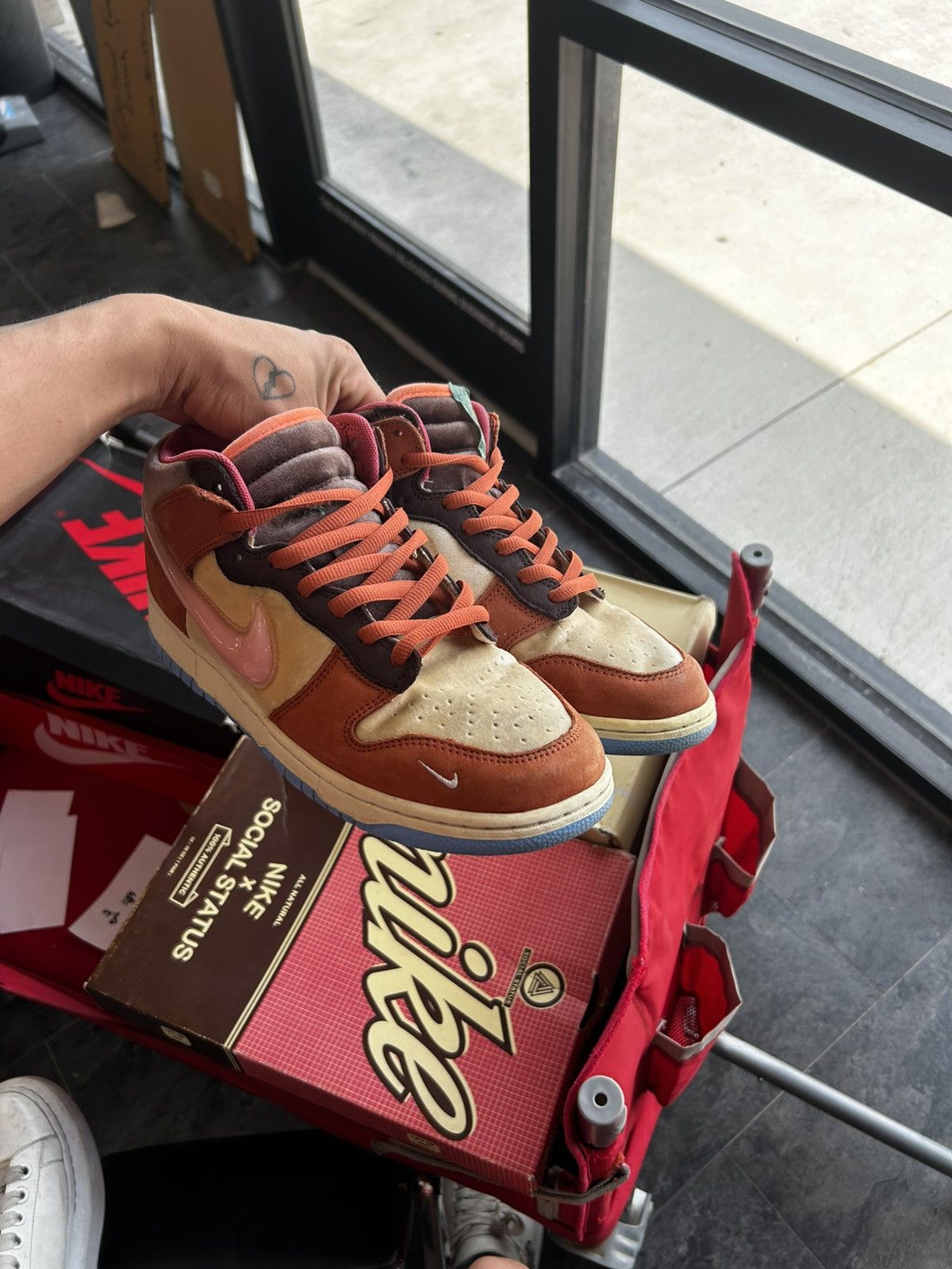 Nike Dunk low X social status Size US 8.5 / EU 41-42 - 3 Thumbnail