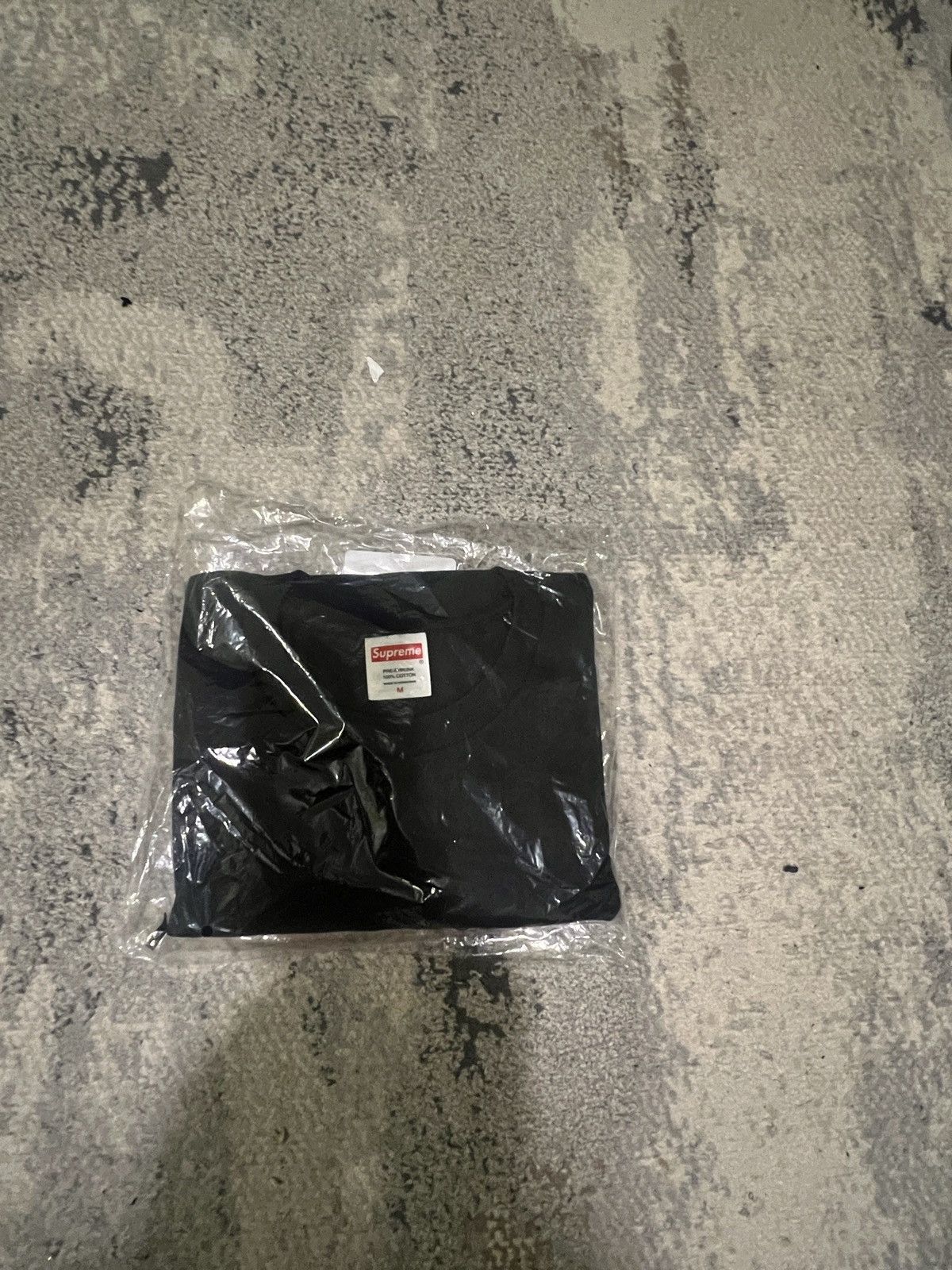 Supreme arabic box logo