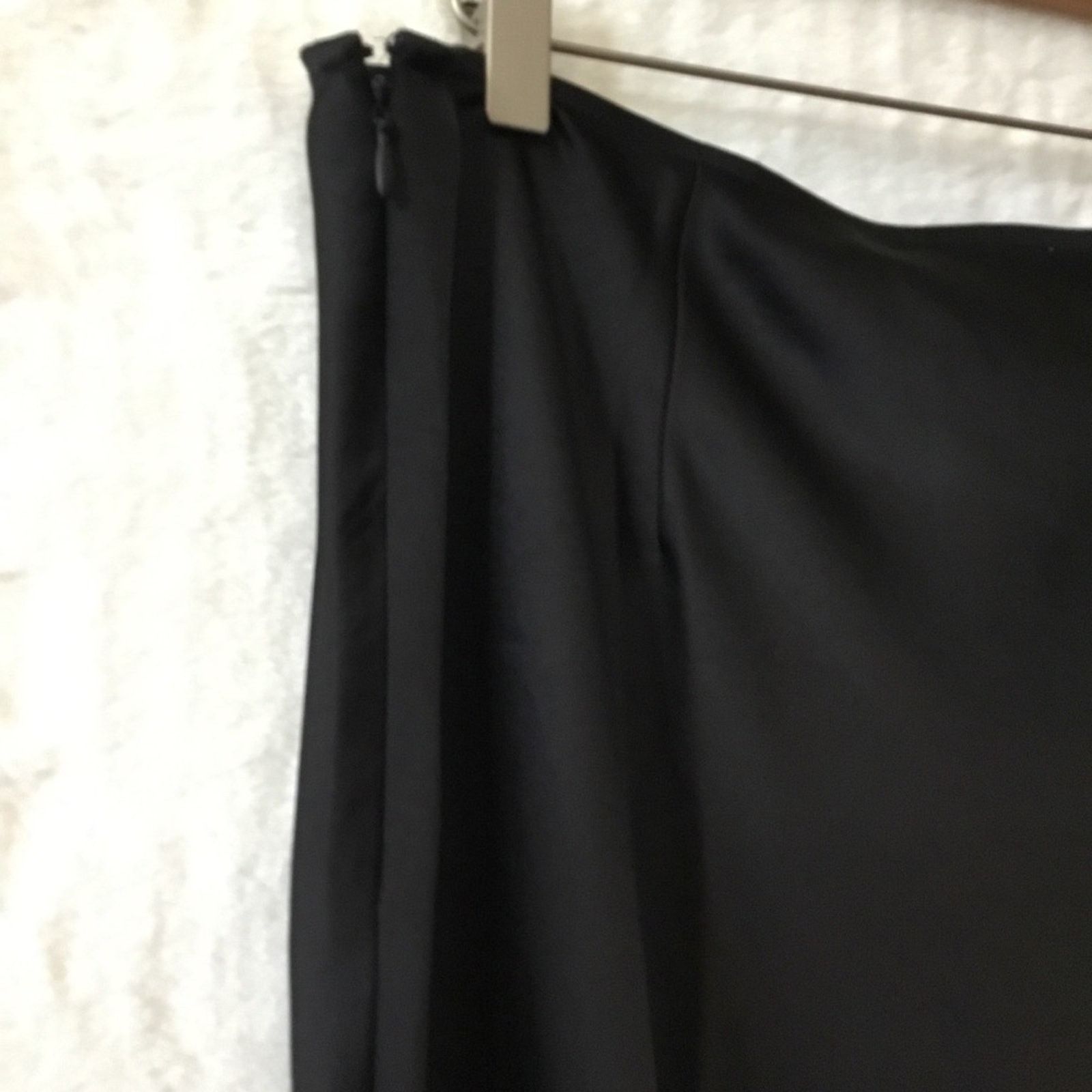 Calvin Klein Calvin Klein Black Satin Maxi Flare Skirt with Side Zipper Size 30" / US 8 / IT 44 - 5 Thumbnail