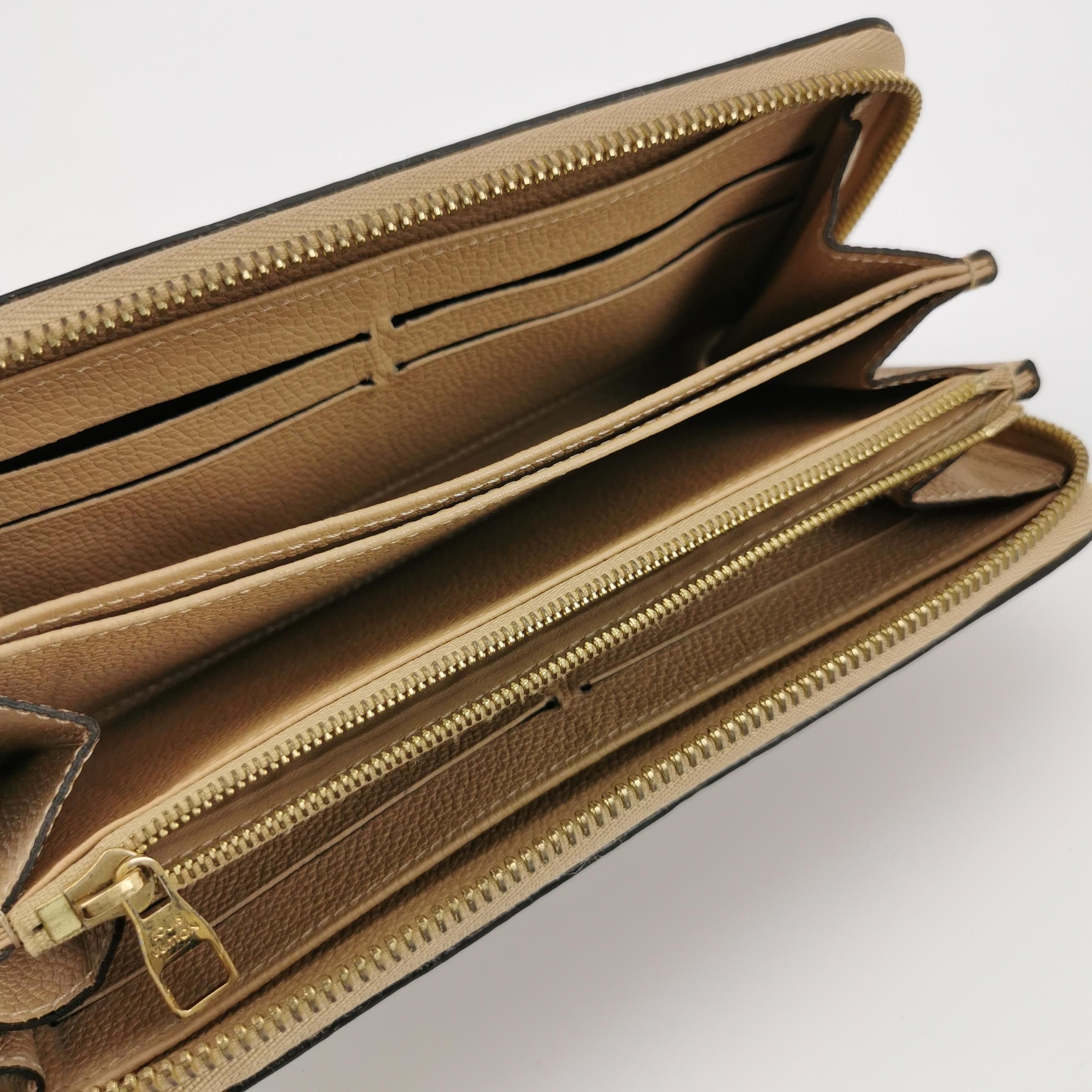 Louis Vuitton Louis Vuitton (LV) Zippy leather embossed zip around wallet Size ONE SIZE - 4 Thumbnail