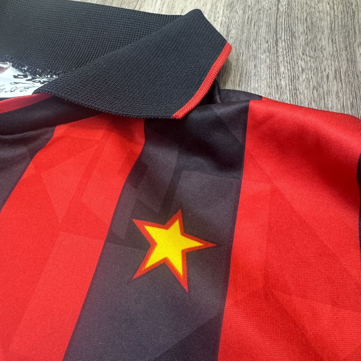Lotto Sport AC Milan 93/94 longsleeves home shirt Size US M / EU 48-50 / 2 - 4 Thumbnail