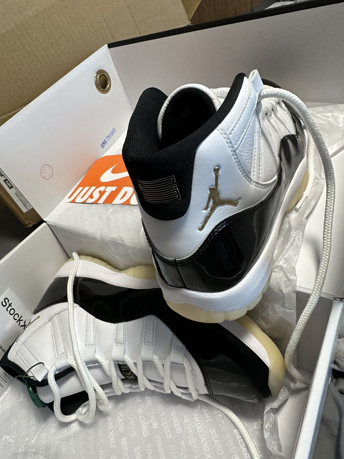 Jordan Brand × Nike Jordan 11 Retro - DMP Gratitude (2023) Size US 10.5 / EU 43-44 - 2 Thumbnail