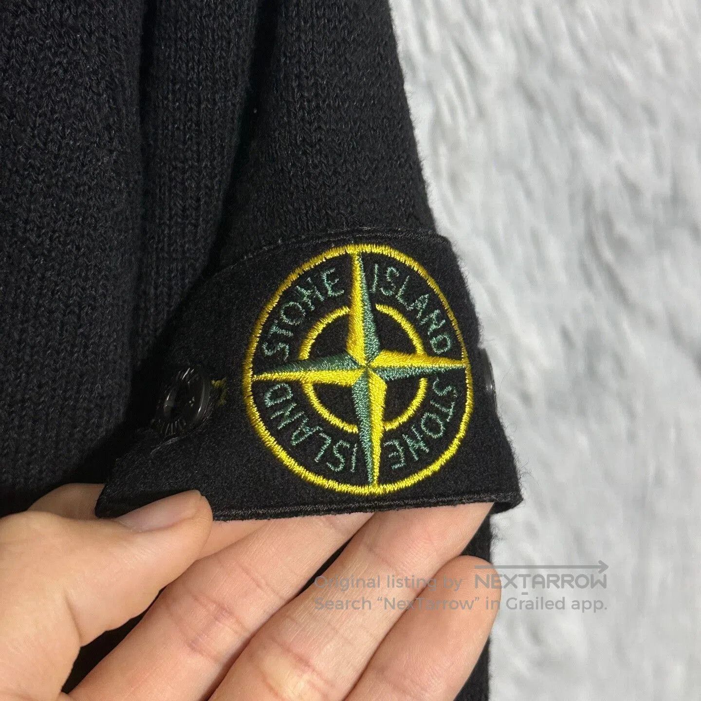 Stone Island stone island v-neck knit sweater black size L. Size US L / EU 52-54 / 3 - 5 Thumbnail