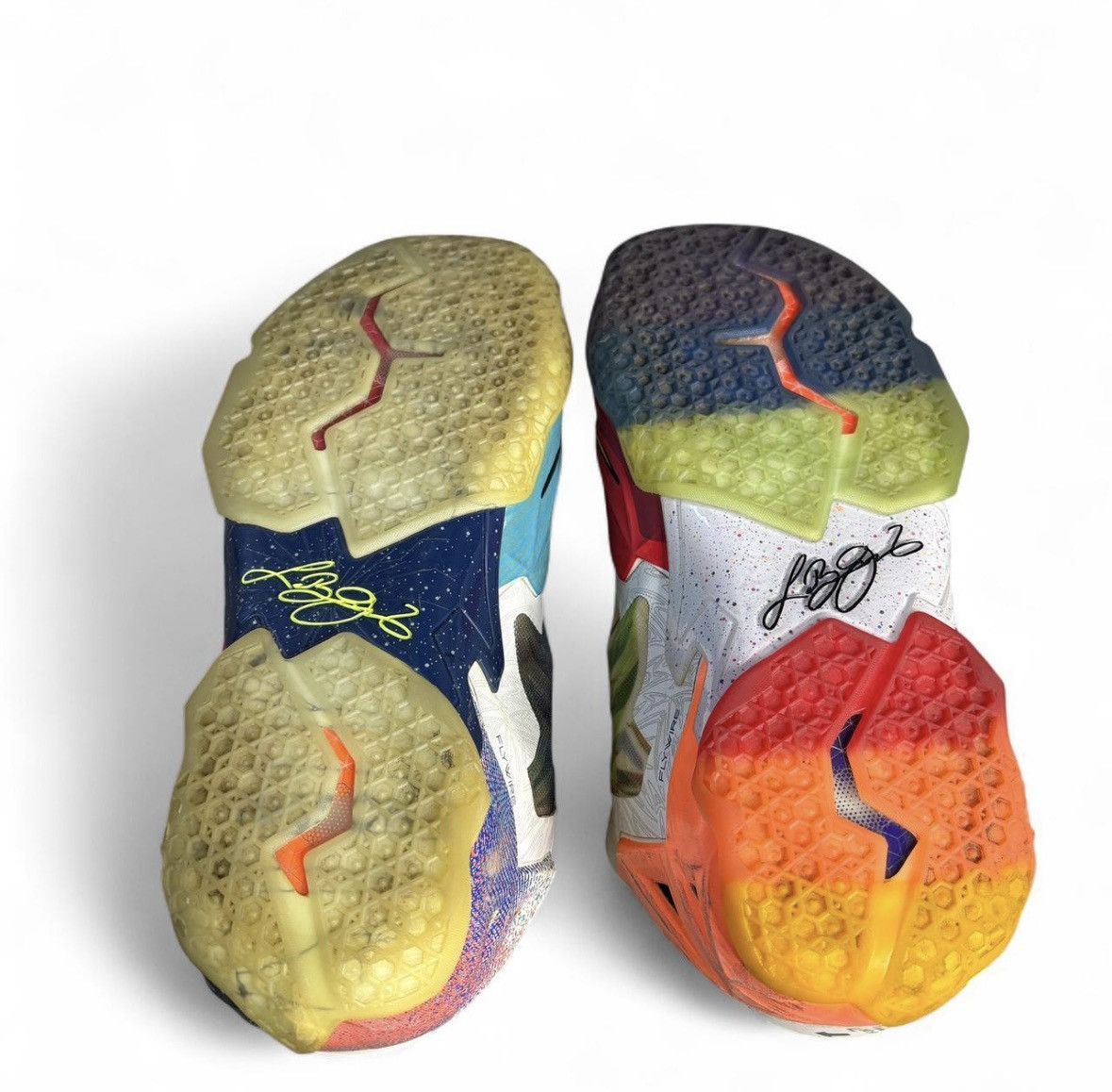 Nike Nike Lebron 11 What The Lebron Size 9.5 Size US 9.5 / EU 42-43 - 3 Thumbnail