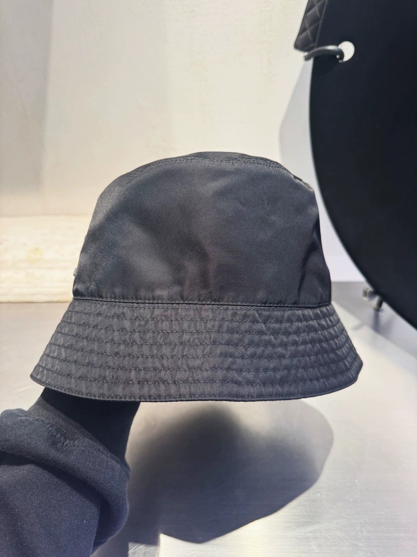 Prada Prada black nylon bucket hat, inner loose thread Size ONE SIZE - 2 Thumbnail