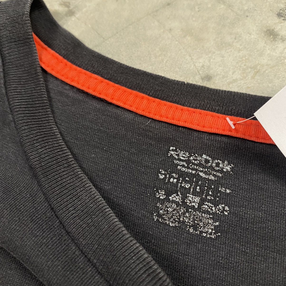 Reebok × Vintage y2k Reebok Sunfaded Boxy Tee Size US M / EU 48-50 / 2 - 3 Thumbnail