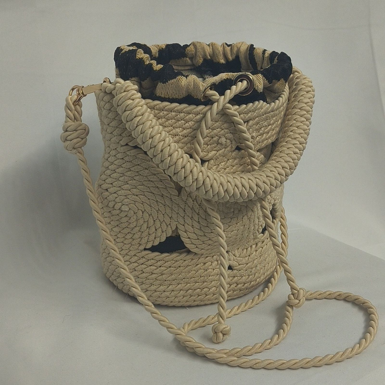 Zara Zara Raffia Crochet Rope Bucket Bag Removable Strap Size ONE SIZE - 1 Thumbnail