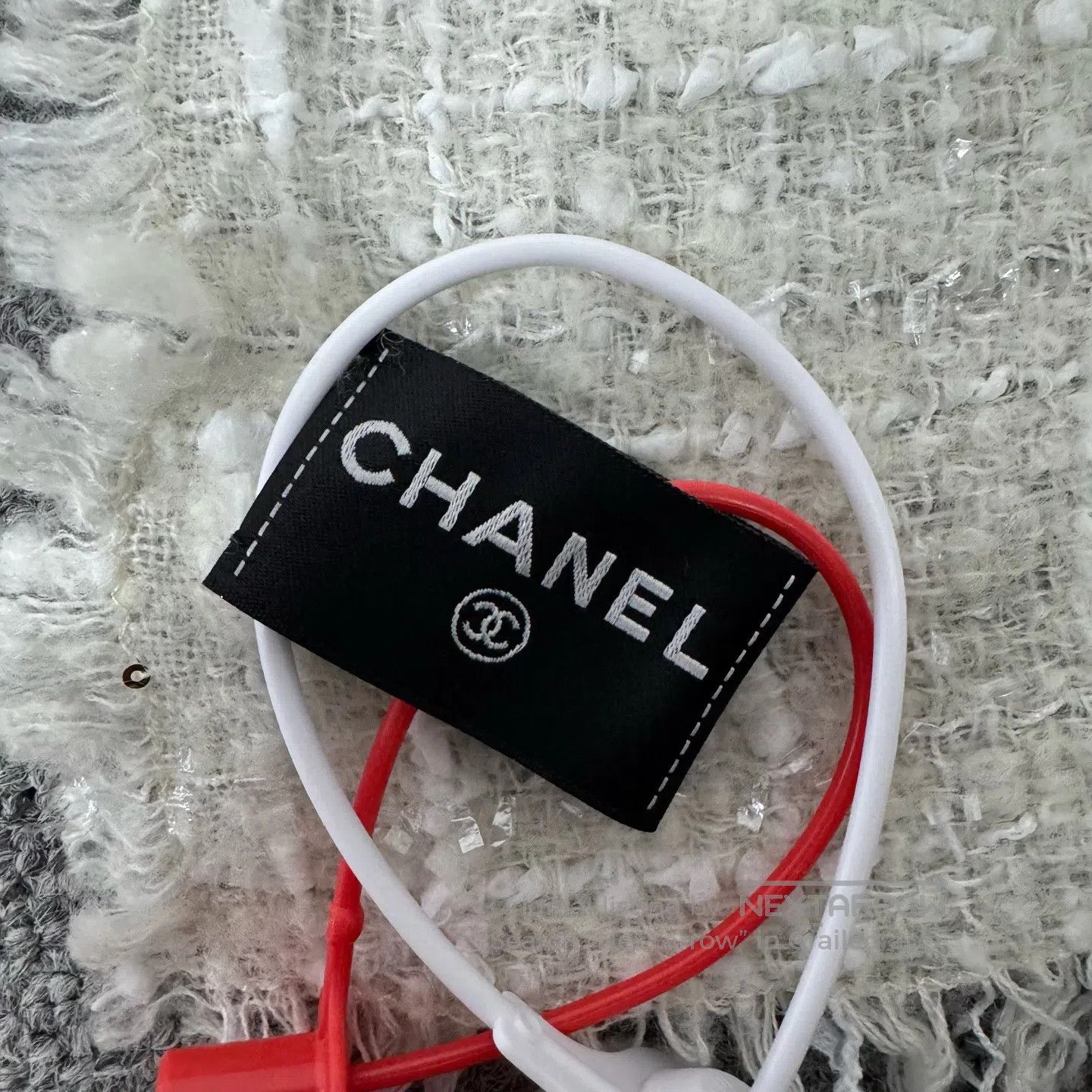 Chanel Chanel Floss border, bead-studded knitted scarf| Size ONE SIZE - 5 Thumbnail
