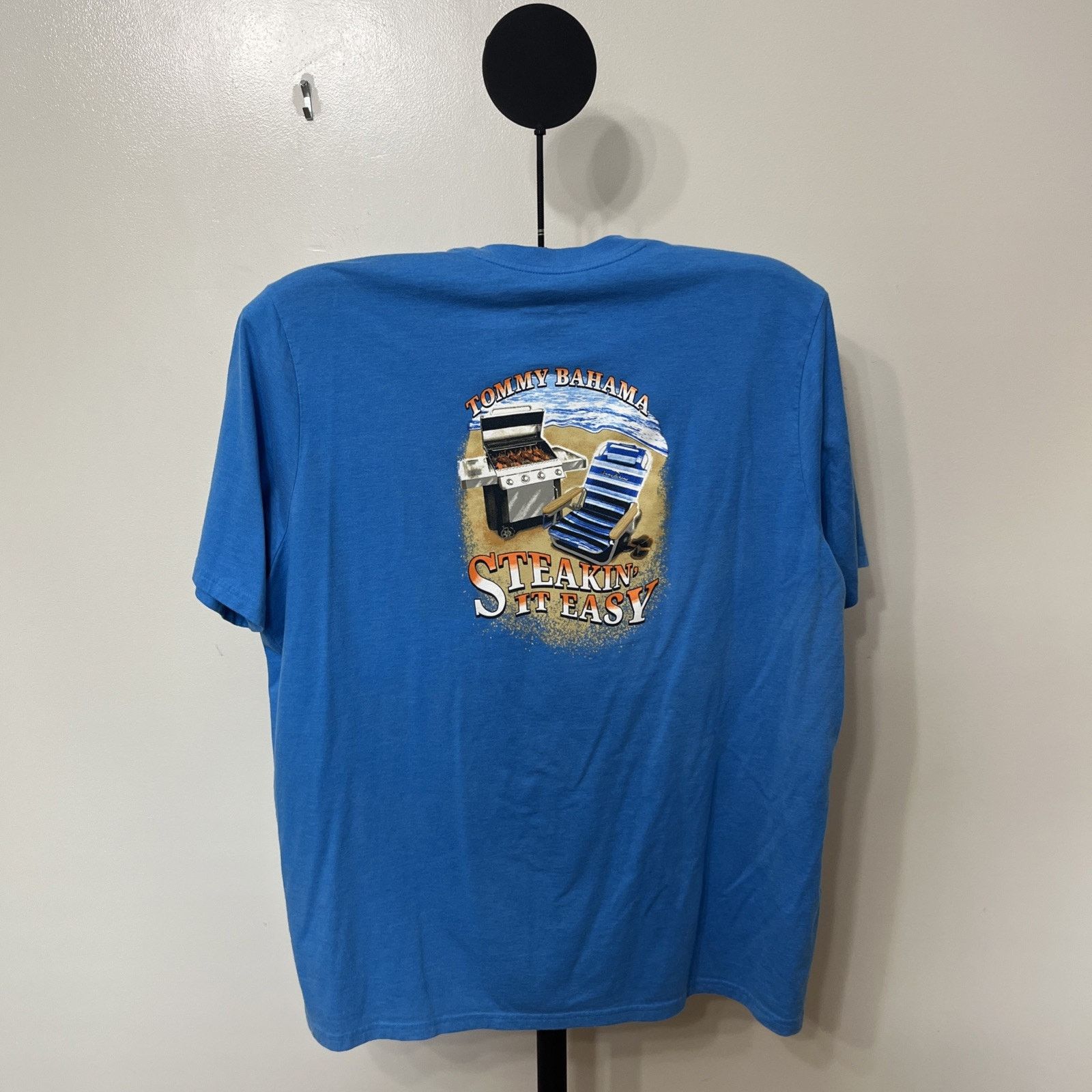 Tommy Bahama Tommy Bahama Blue Steak It Easy Graphic T-Shirt Size XL Size US XL / EU 56 / 4 - 2 Thumbnail