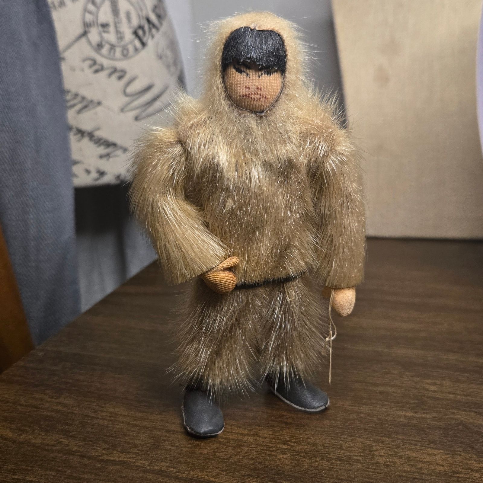 Vintage Vintage Inuit Doll Real Fur & Leather Alaska Souvenir Art Size ONE SIZE - 1 Thumbnail