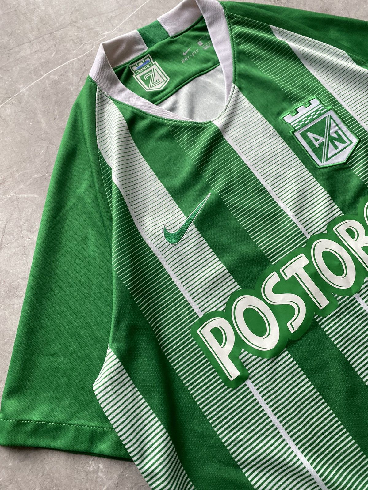 Nike 2019/20 Nike Atletico Nacional Home Football Soccer Jersey Size US L / EU 52-54 / 3 - 3 Thumbnail