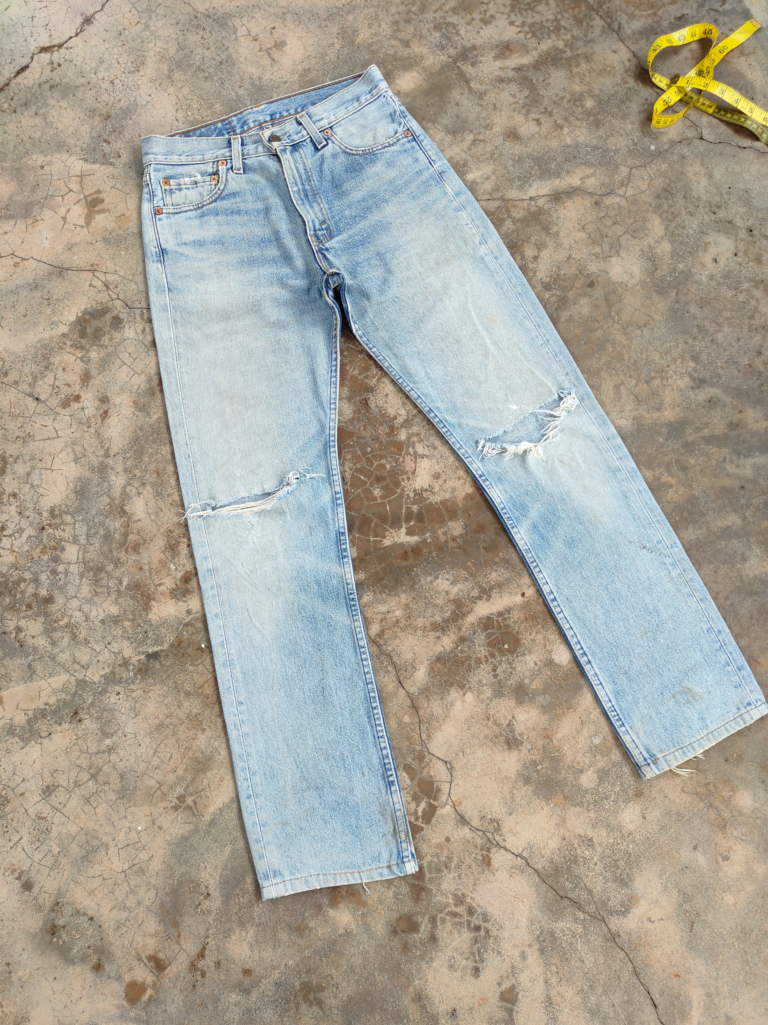 Levi's Vintage Clothing Vintage Levis 505 Faded Distressed denim jeans pants Size US 28 / EU 44 - 1 Thumbnail
