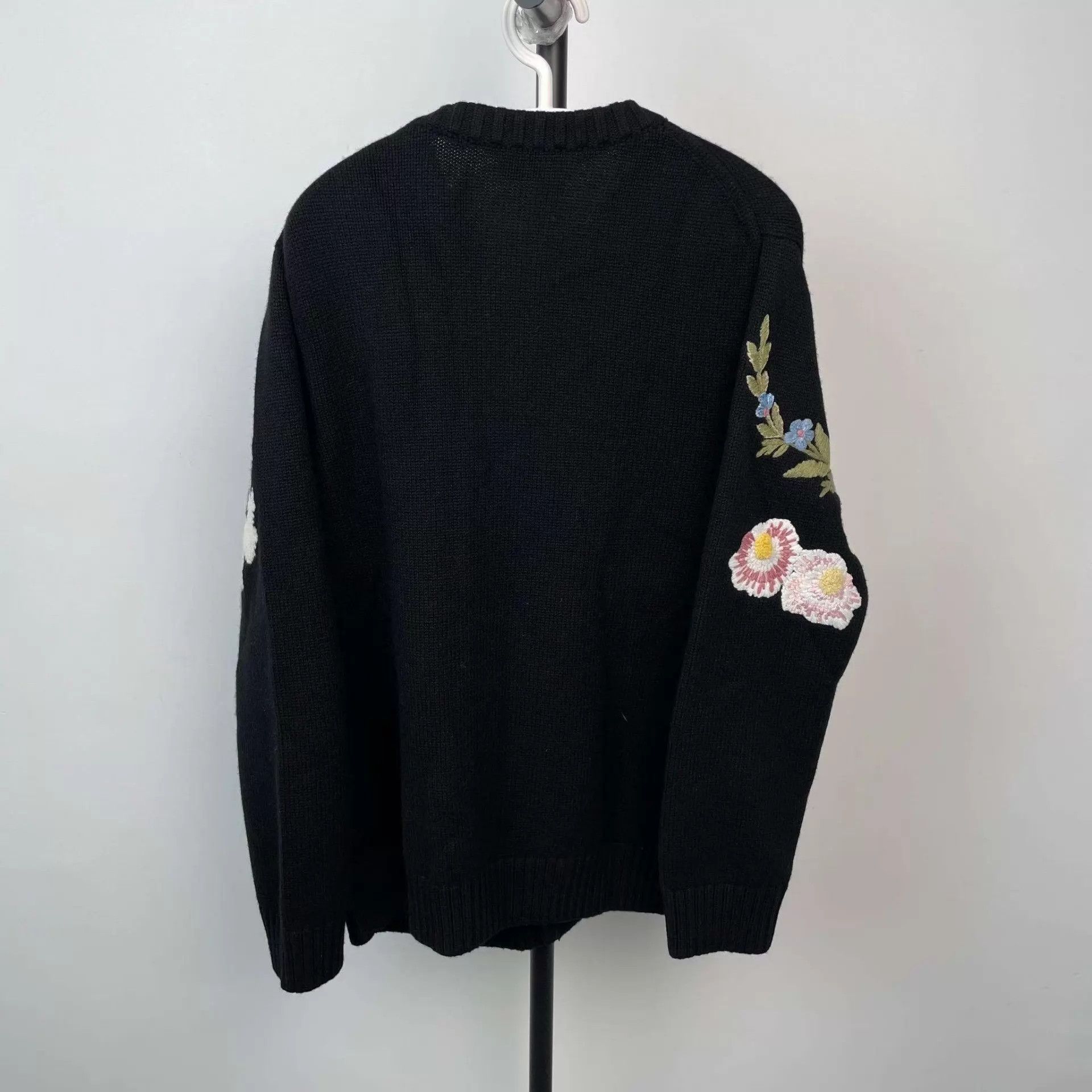 Burberry Burberry floral knit sweater black XS Size XS / US 0-2 / IT 36-38 - 2 Thumbnail