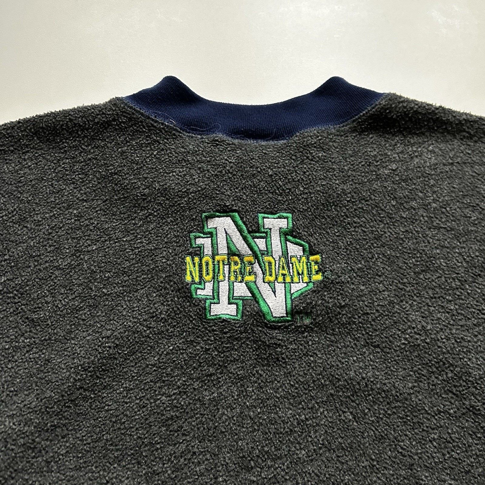 NCAA Vintage 90s Notre Dame Fighting Irish Crewneck Medium NCAA Size US M / EU 48-50 / 2 - 4 Thumbnail
