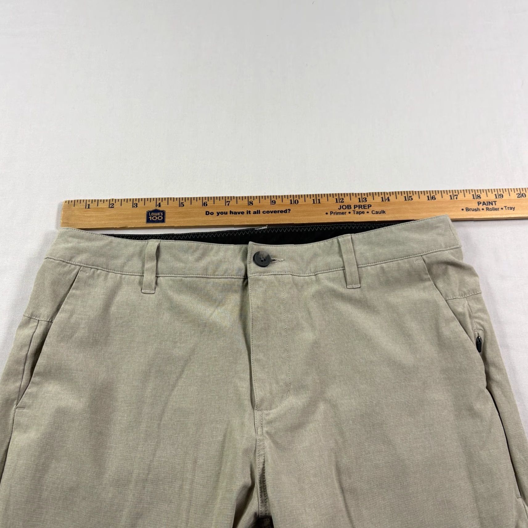 Vuori Vuori Mens Size 32 Beige Chino Golf Tech Stretch Performance Casual Pants Size US 32 / EU 48 - 4 Thumbnail