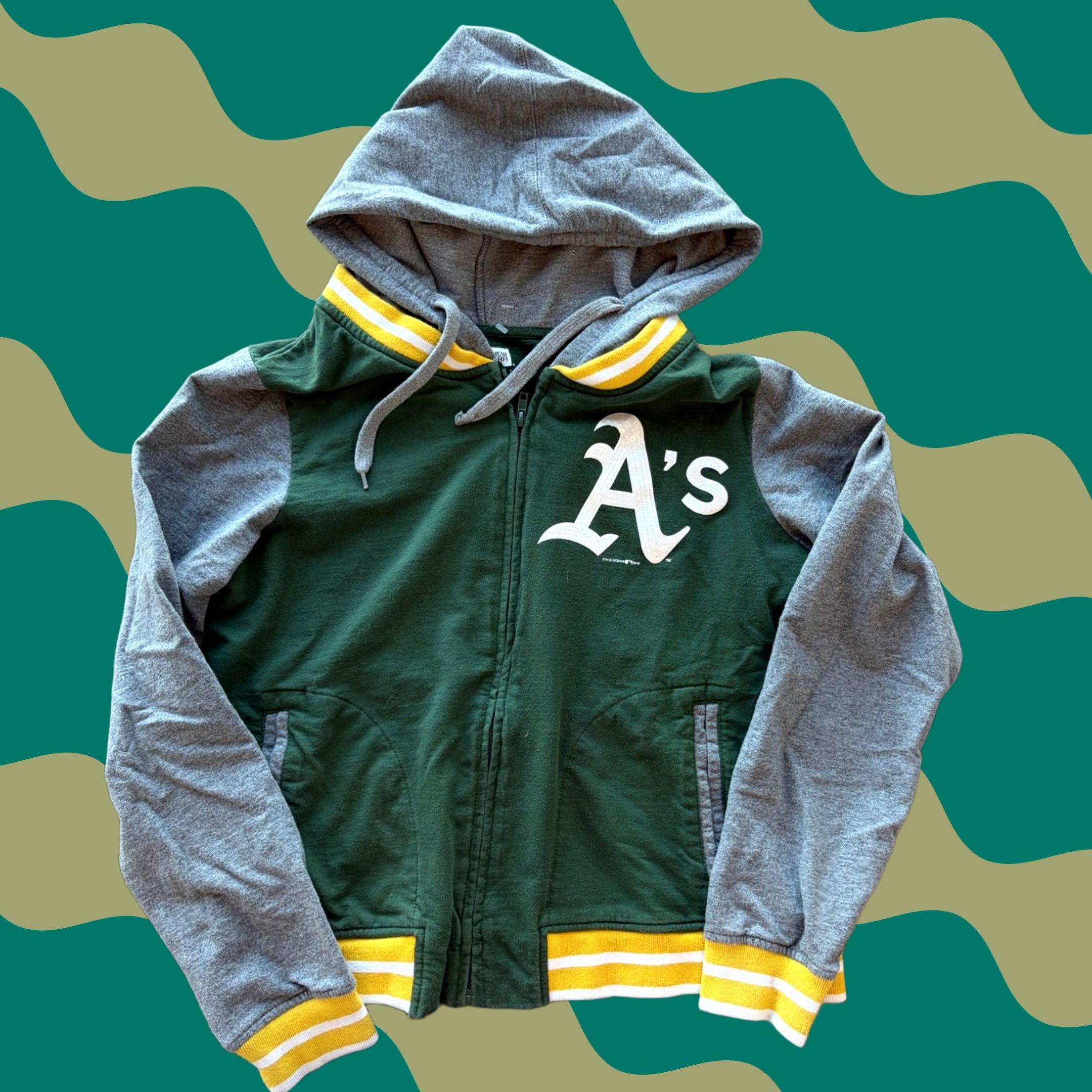 MLB VINTAGE Oakland A's Mlb Baseball Green Sequin Longsleeve Full Zip Hoodie S Womens Size S / US 4 / IT 40 - 1 Thumbnail