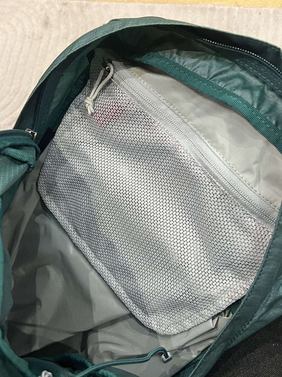 Osprey Osprey Tempest 9 Jasper Green (With Tags) Size ONE SIZE - 13 Thumbnail