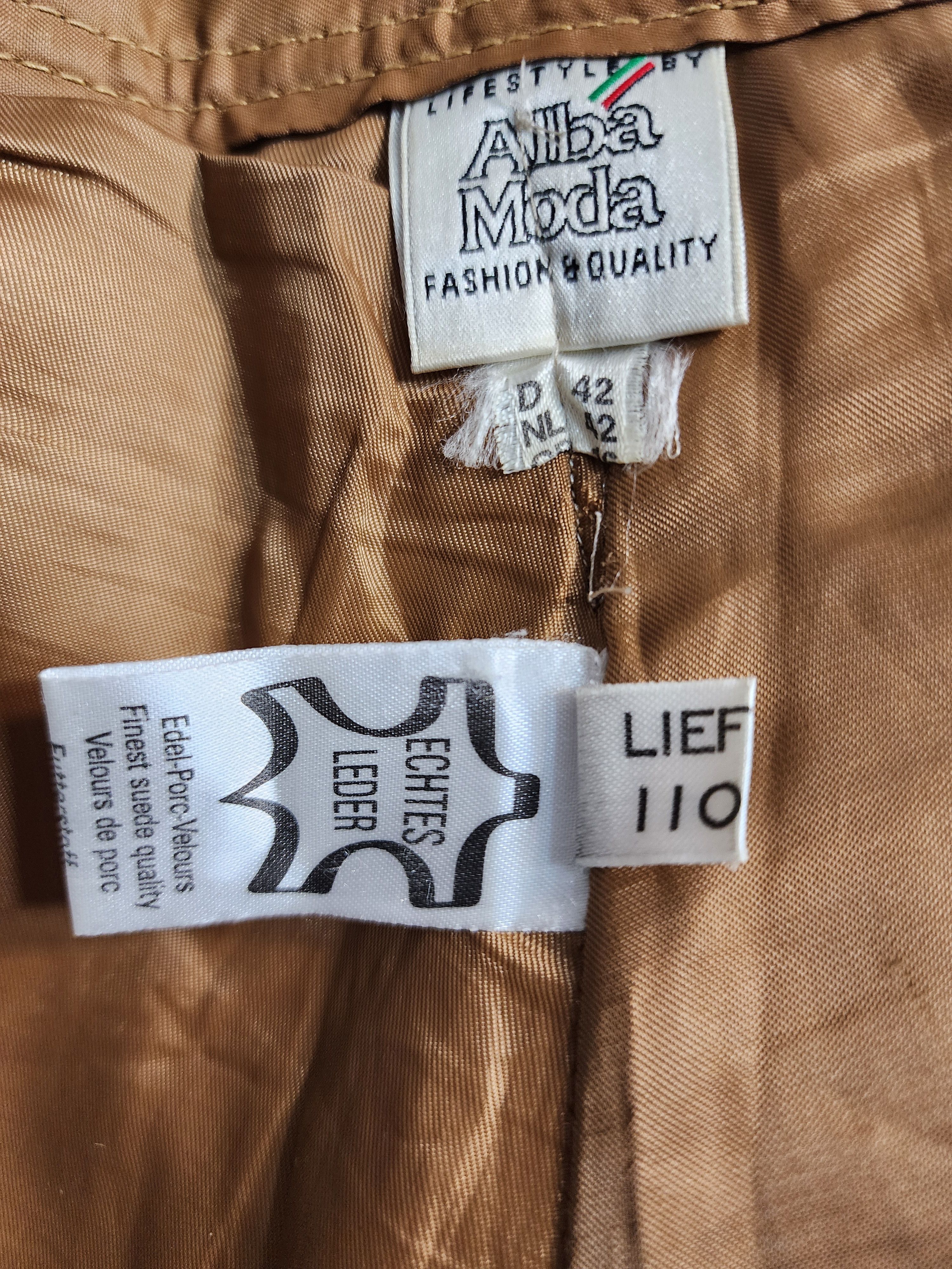 Genuine Leather Brown women's leather pants. Size 30" / US 8 / IT 44 - 10 Thumbnail