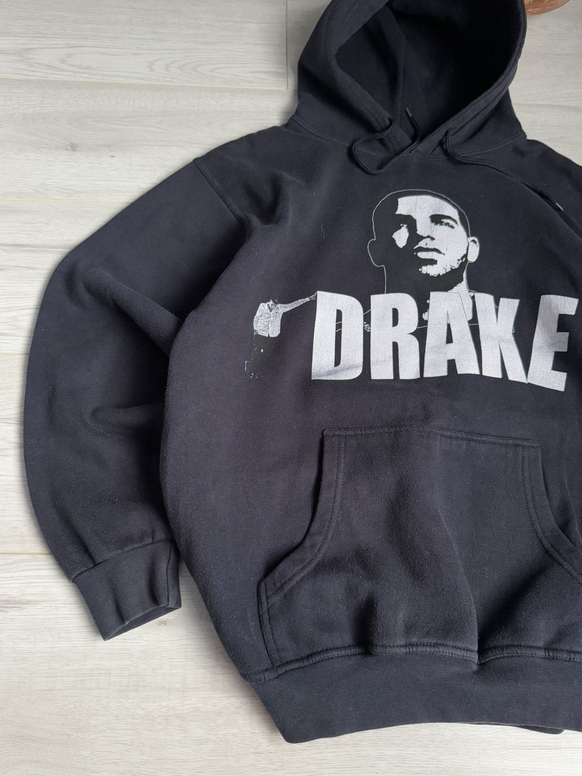 Band Tees × Rap Tees × Vintage Vintage Faded black Hoodie Drake logo Size US M / EU 48-50 / 2 - 2 Thumbnail