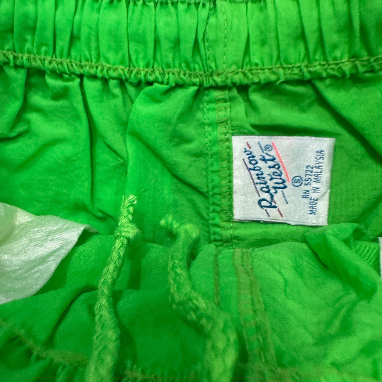 Vintage NEW Vintage USA Sport Surf Shorts Mens Small Green 80s Size US 26 / EU 42 - 7 Thumbnail