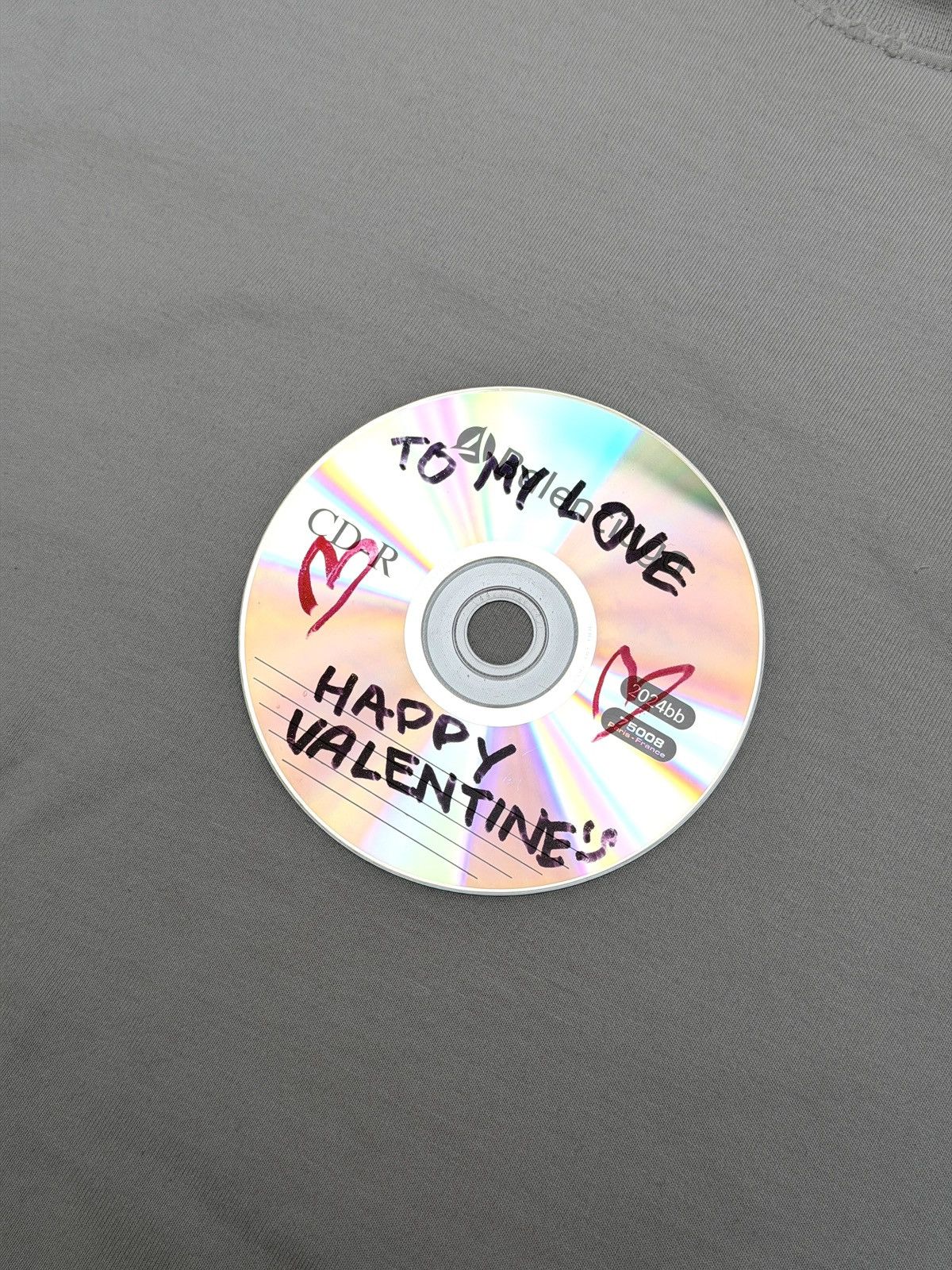 Balenciaga Balenciaga Happy Valentine Day CD Tee Shirt Beige Size US XS / EU 42 / 0 - 3 Thumbnail