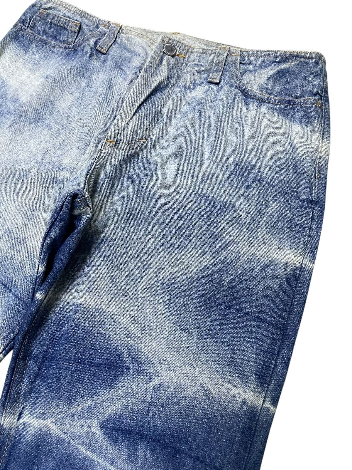 Benetton × Le Grande Bleu (L.G.B.) × Tornado Mart Benetton Glass Shattered Whiskers Wash Flared Jeans Size US 29 - 9 Thumbnail