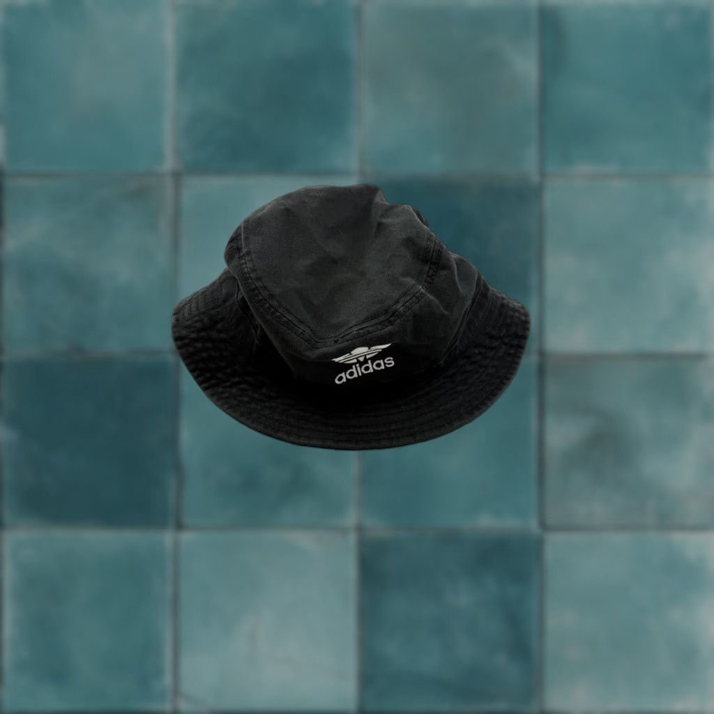 Adidas VINTAGE Adidas Hat Bucket Fitted Mens One Size Black Trefoil Logo Casual Streetwear Size ONE SIZE - 1 Thumbnail