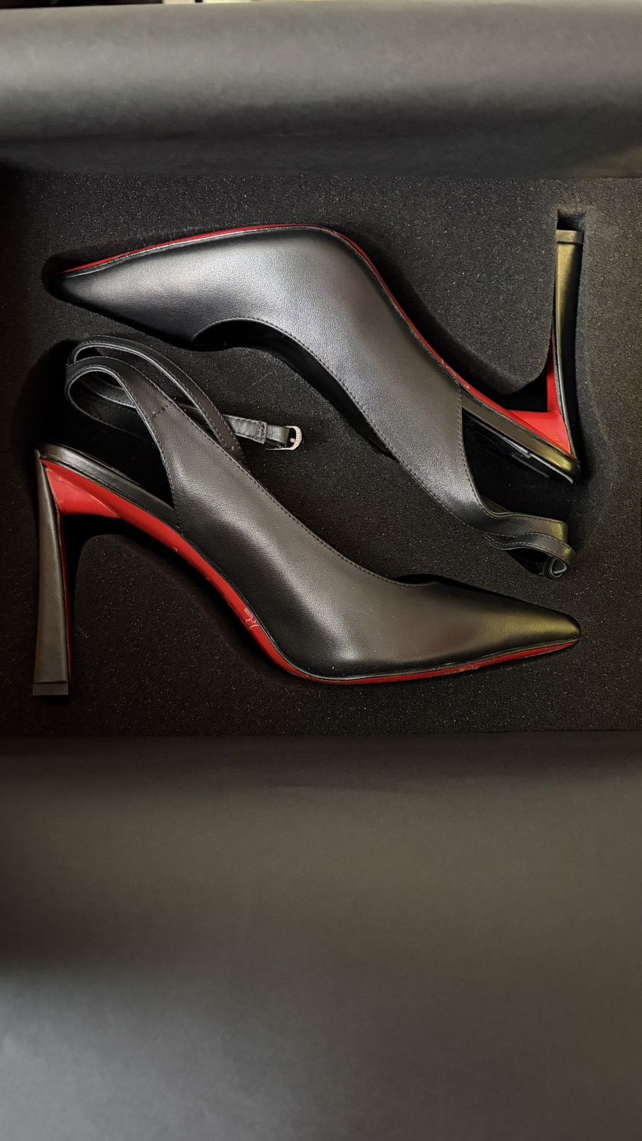 Christian Louboutin Christian Louboutin Yacht Spikes Flat Calf Heels Brand New Size US 10 / IT 40 - 2 Thumbnail