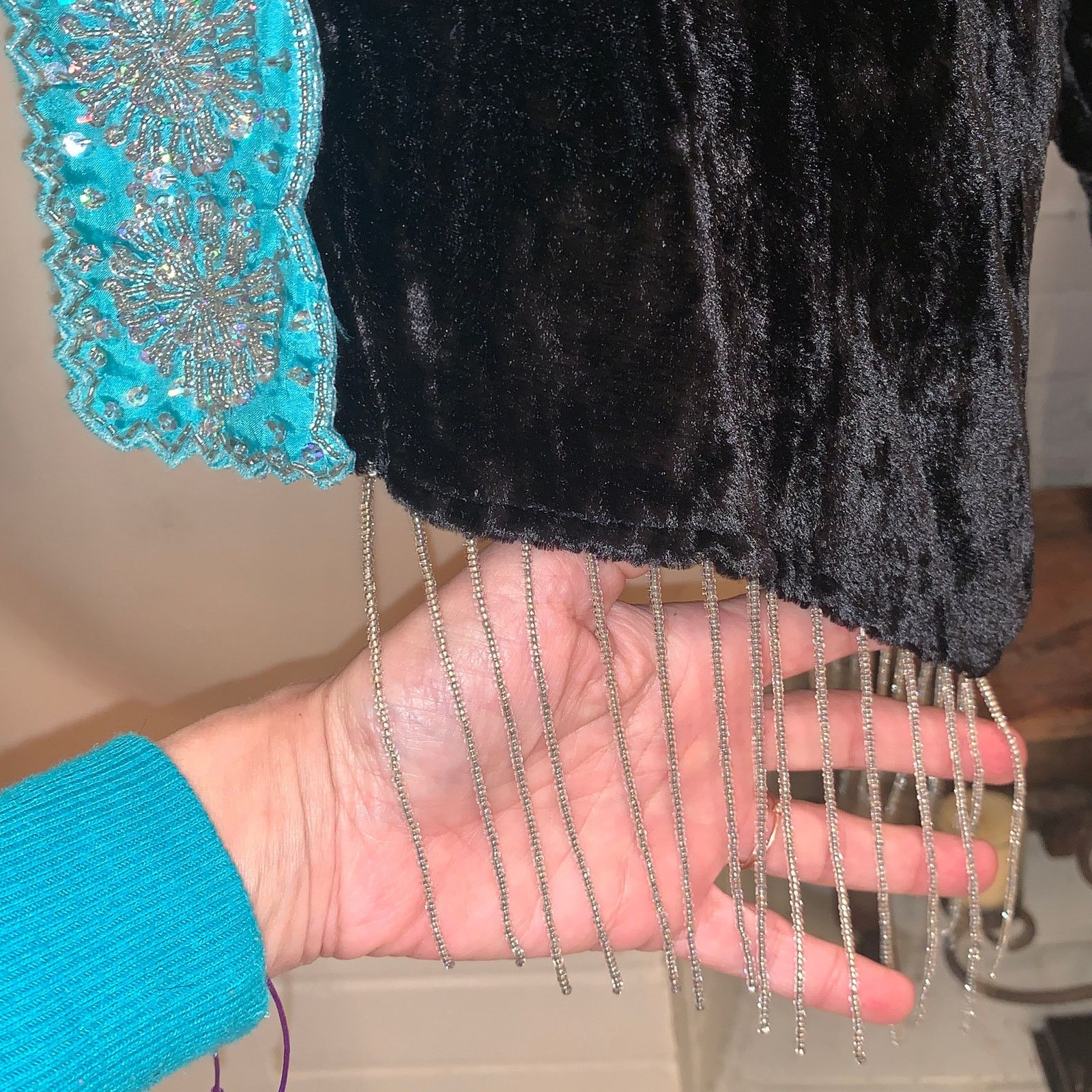 Other VINTAGE 90’s SAGE MACHADO FRINGED BEADED VELVET JACKET Size S / US 4 / IT 40 - 8 Thumbnail