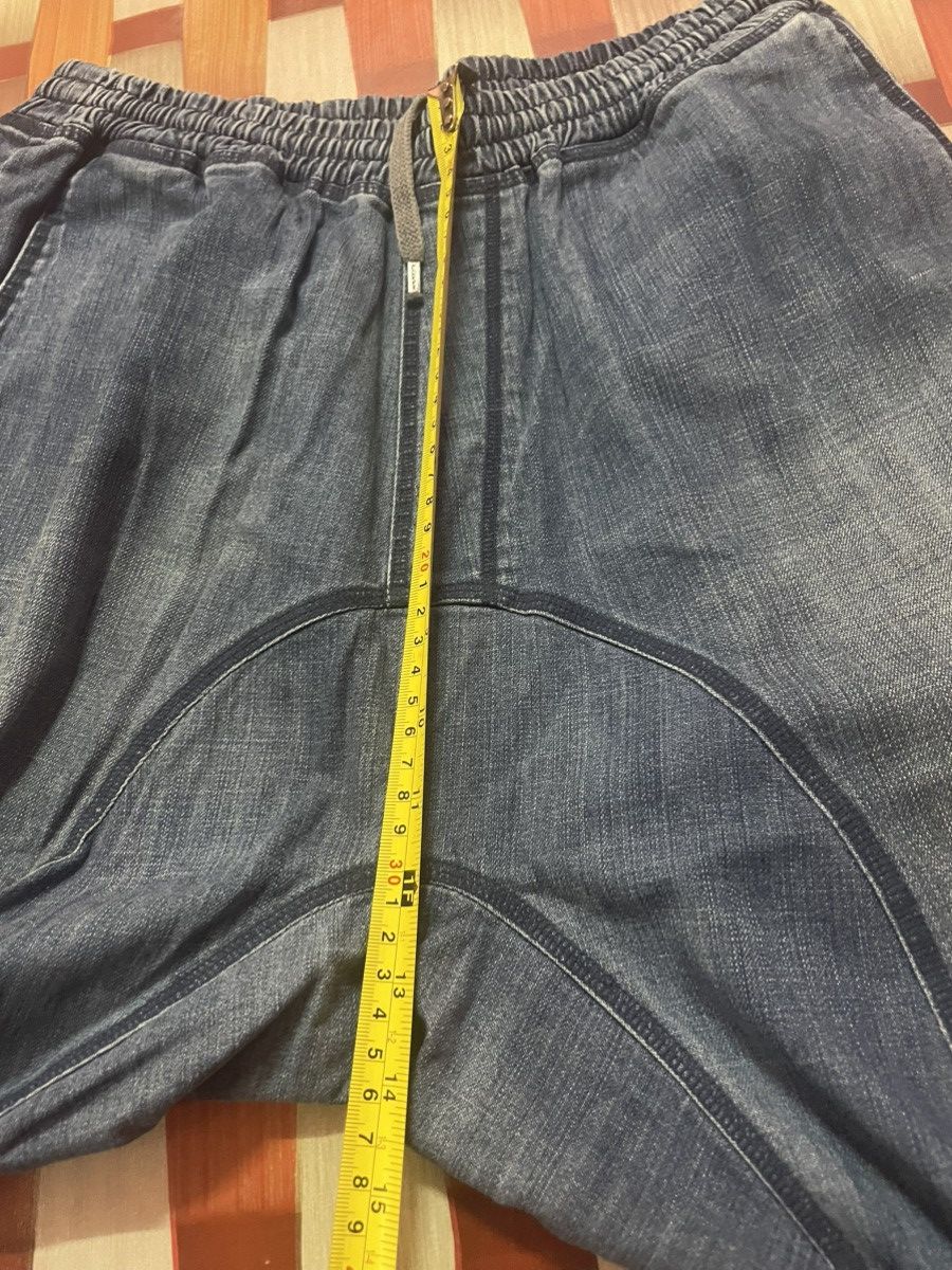 Neil Barrett Neil Barret -leg pants with an elasticated, cinched ankle Size US 32 / EU 48 - 13 Thumbnail