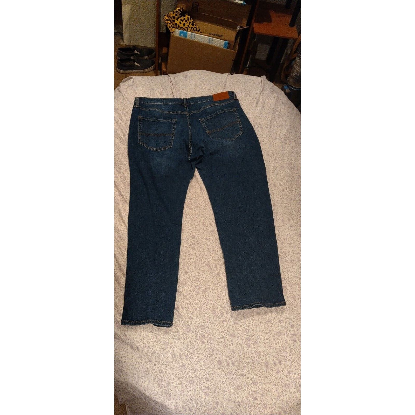 Lucky Brand Lucky Brand Jeans Mens 38x30 Relaxed Straight Leg Button Fly Size US 38 / EU 54 - 3 Thumbnail