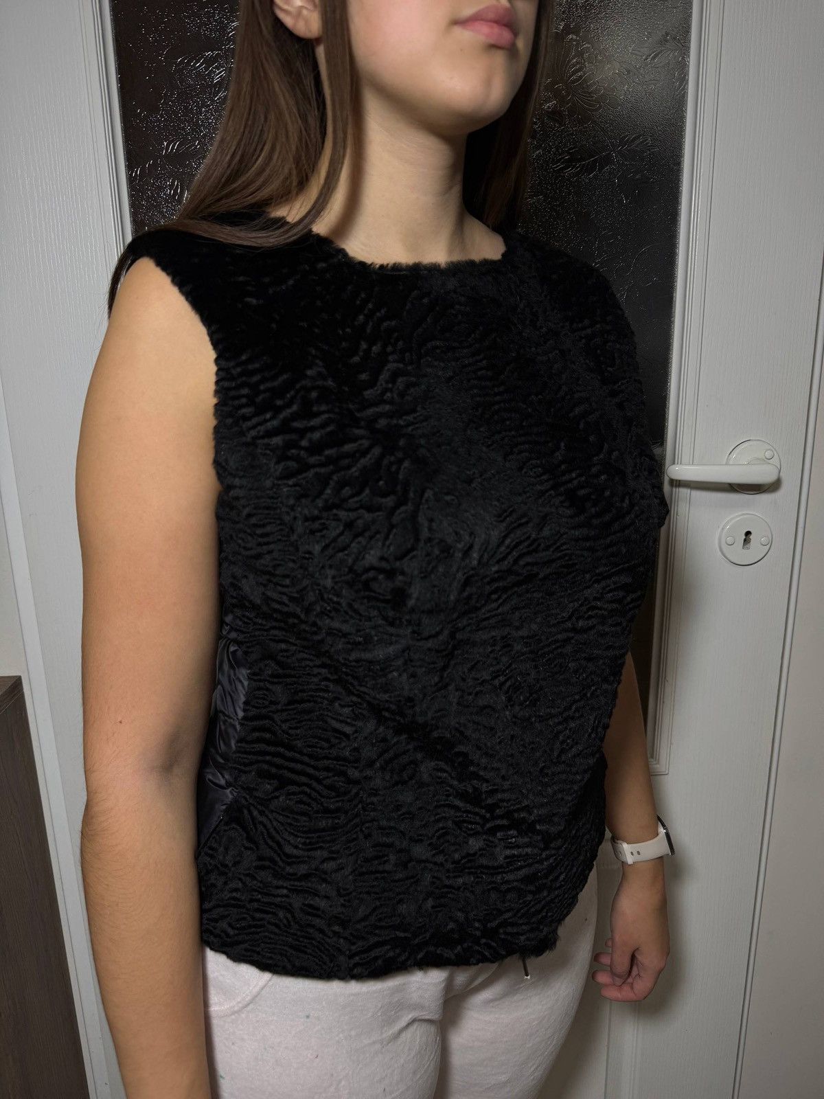Moncler Women`s Moncler Black Textured Faux-Fur Vest Autentic Size L Size L / US 10 / IT 46 - 2 Thumbnail