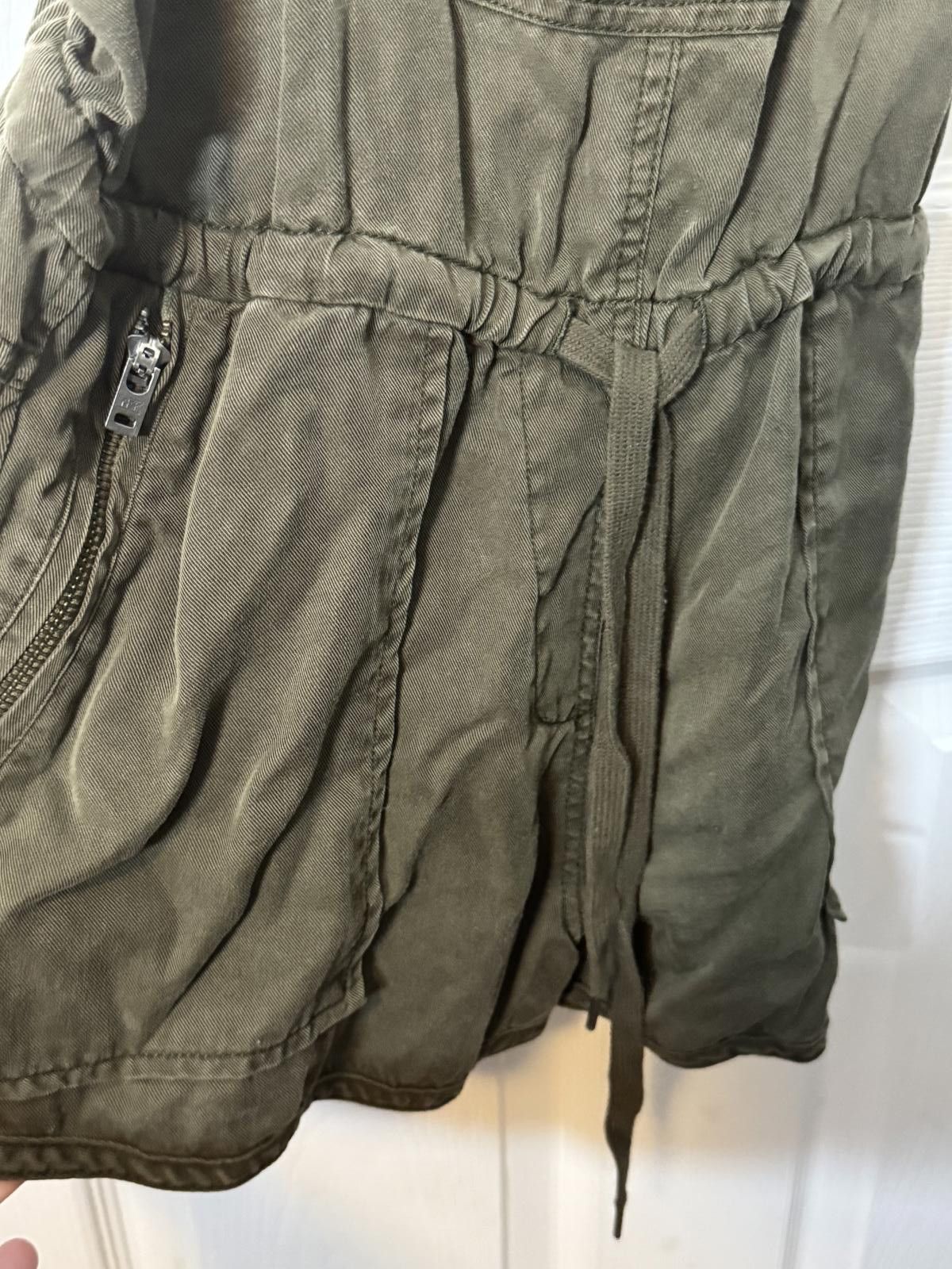 Other Wilfred Free Olive Green Overall Shorts Romper XXS Size 25" / US 0 / IT 36 - 3 Thumbnail