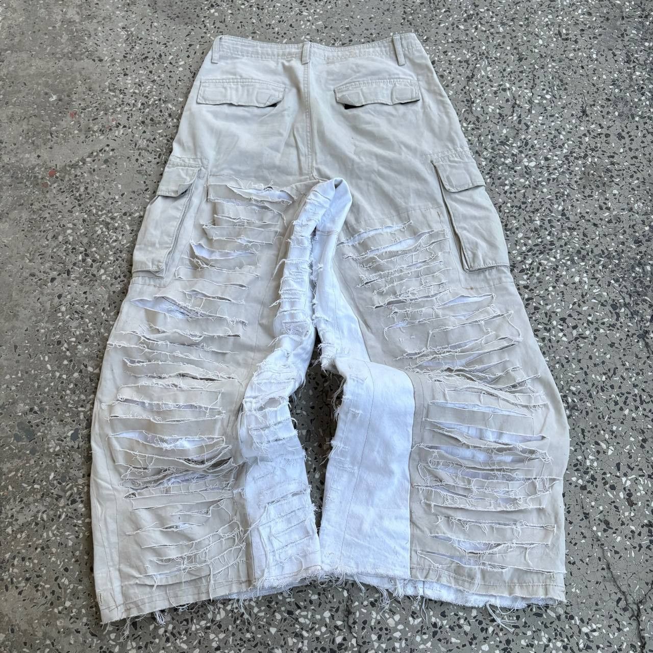 Japanese Brand Custom white Baggy Distressed Jeans Painted Wide Leg Size US 31 - 4 Thumbnail