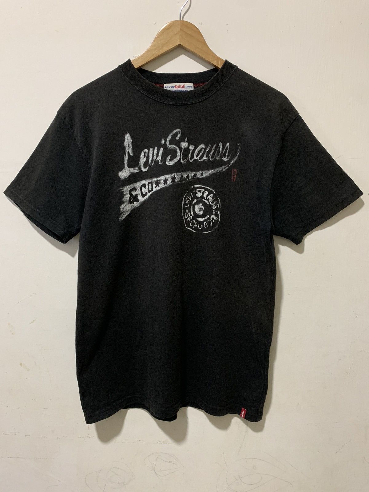 Levi's Vintage Levi’s Red Tab hype tee Size US M / EU 48-50 / 2 - 1 Thumbnail