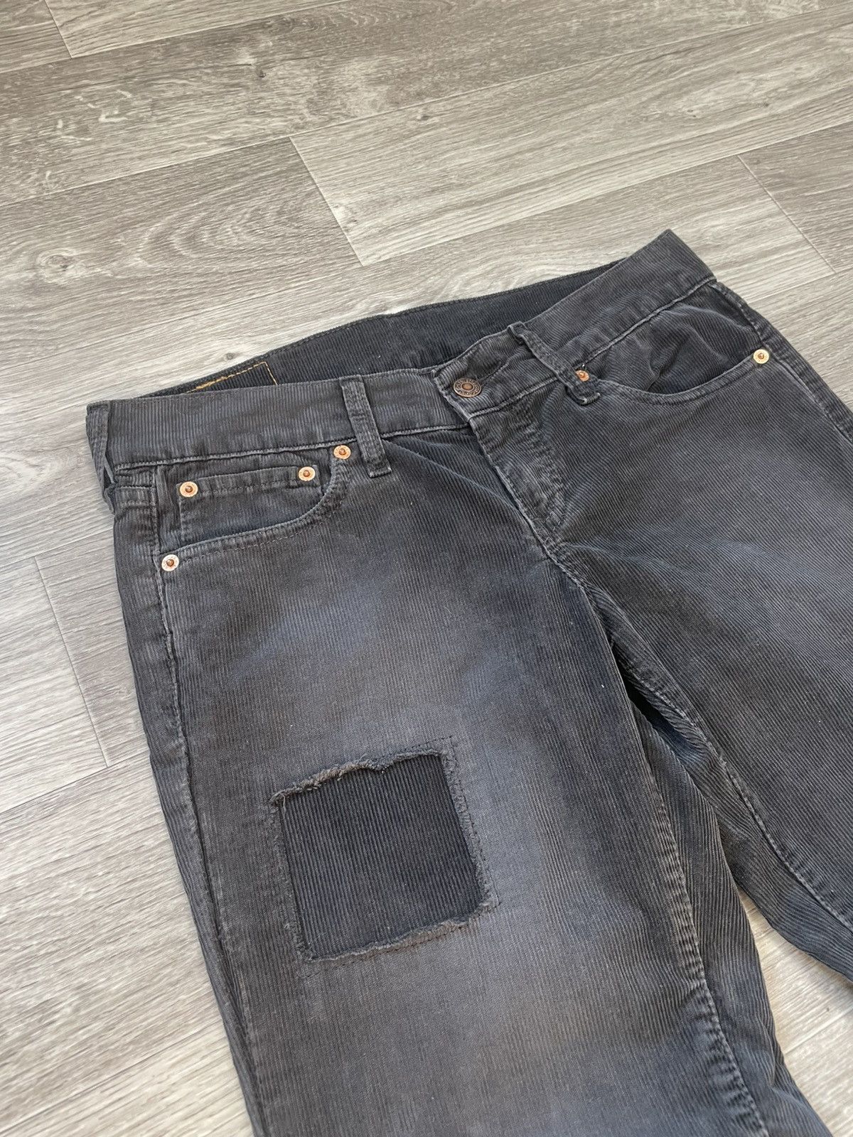 Levi's 29/34 Vintage Levis Black Corduroy Velvet Patchwork Pants Size 29" - 7 Thumbnail