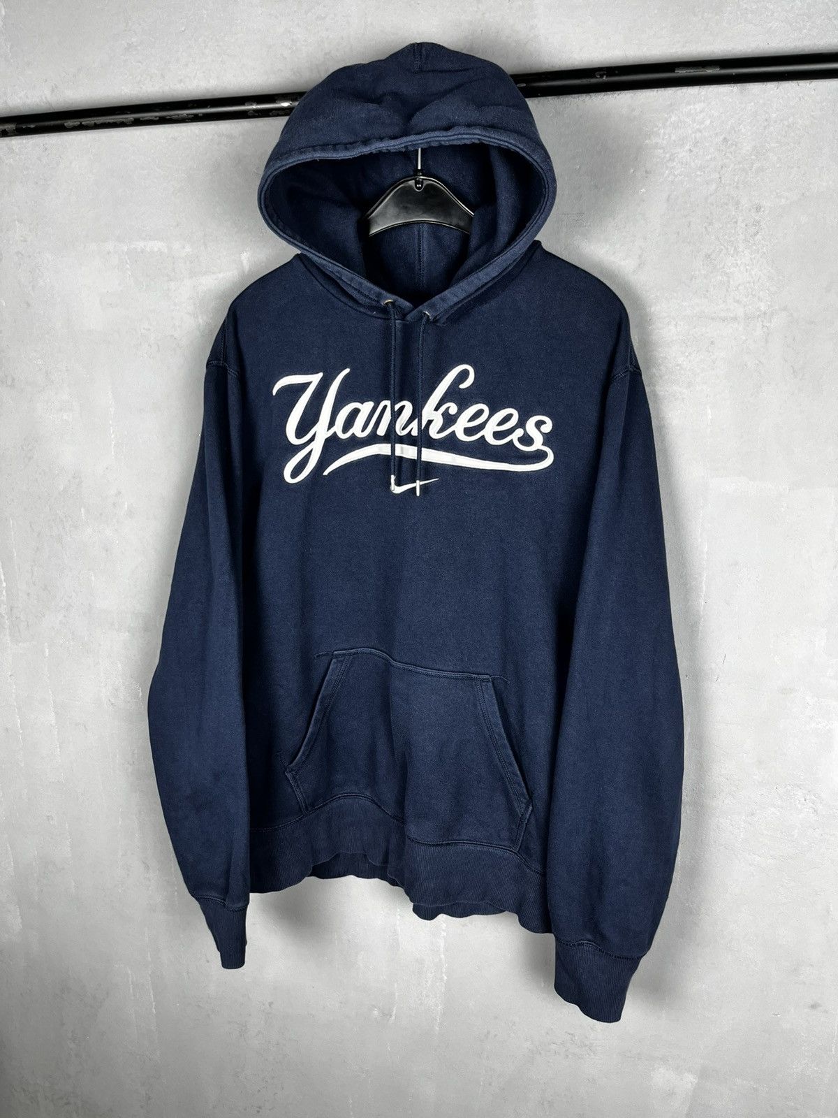 New York Yankees Nike x new york ya kees y2k center swoosh hoodie size XXL Size US XXL / EU 58 / 5 - 4 Thumbnail