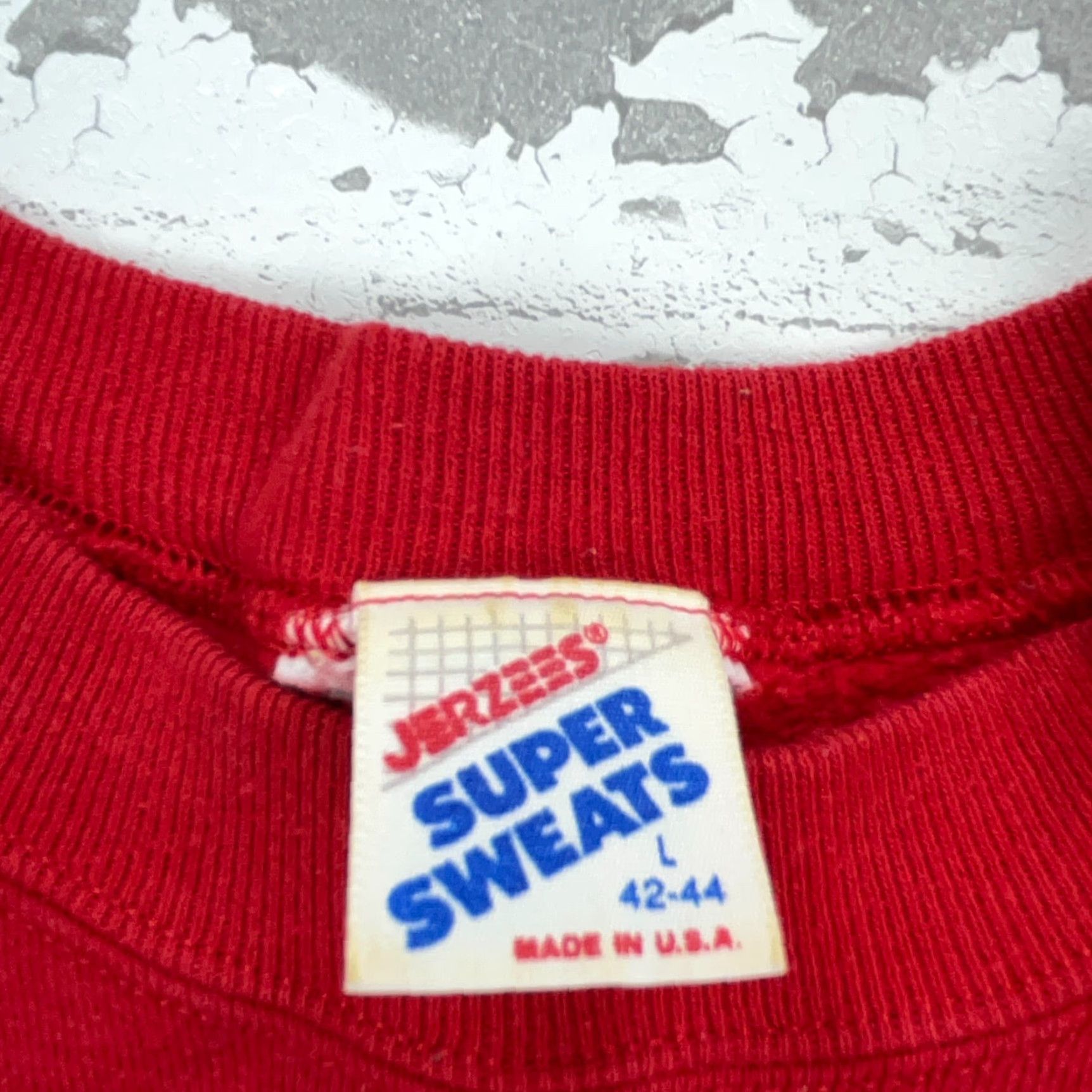 Jerzees VINTAGE Jerzees Sweatshirt Men Large Red Crew Neck USA 80s 90s 50/50 Graphic Print Embroidered Logo Size US L / EU 52-54 / 3 - 6 Thumbnail
