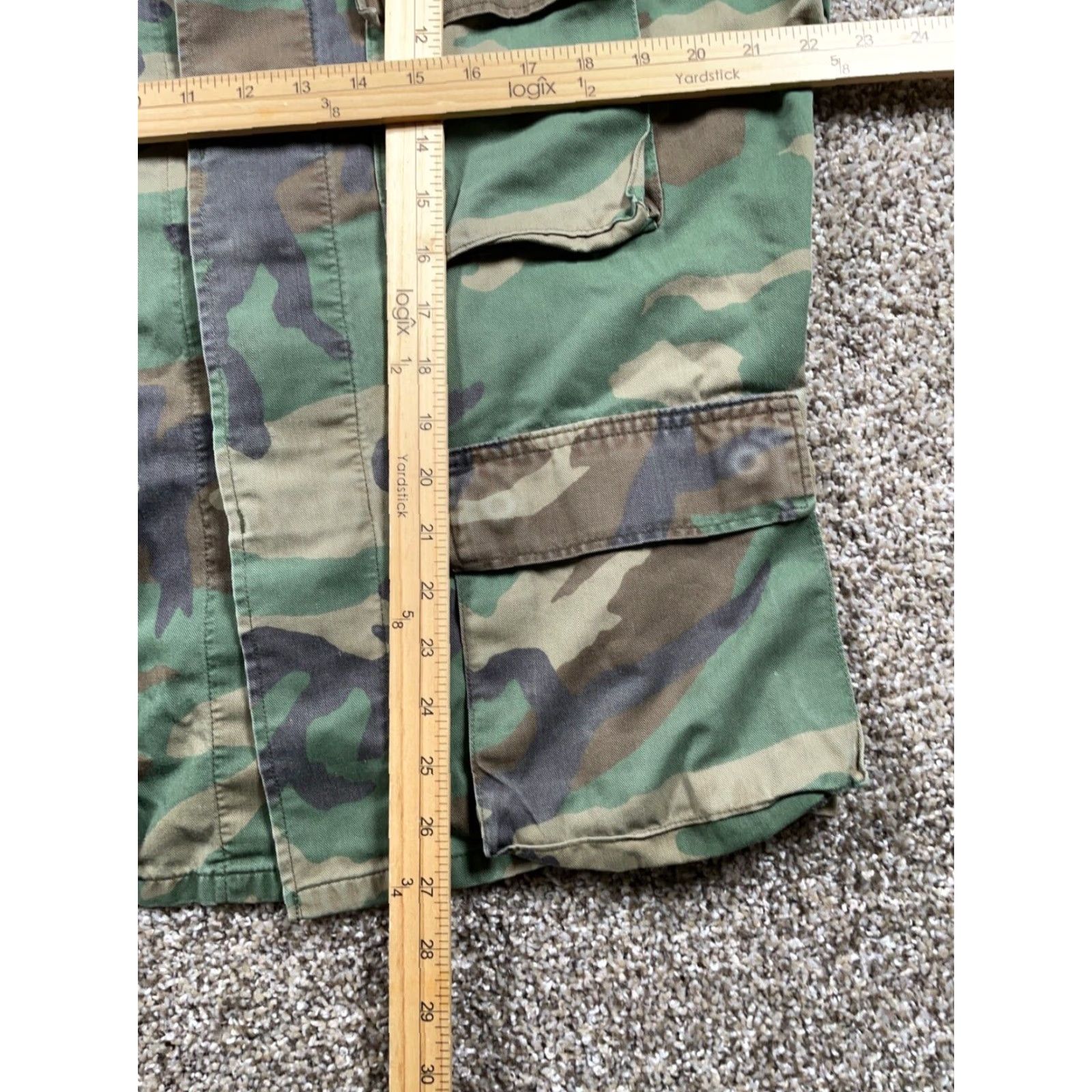 Vintage VINTAGE US Army Camouflage Shirt Jacket Men M Green 90s/Grunge Airborne Patch Short Sleeve Button Front Size US M / EU 48-50 / 2 - 7 Thumbnail