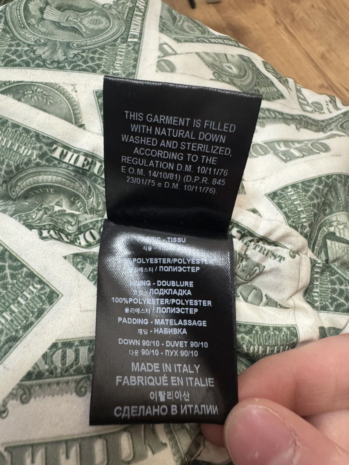 Vetements Vetements Million Dollar Print Down Puffer Jacket Luxury Size US S / EU 44-46 / 1 - 25 Thumbnail